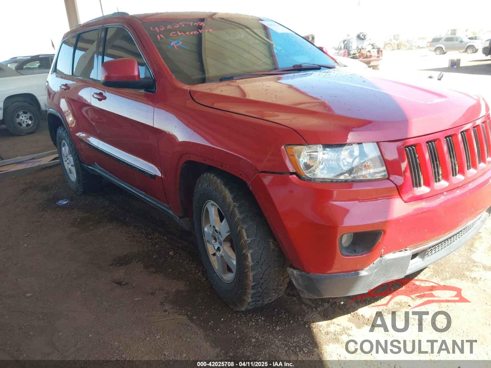JEEP GRAND CHEROKEE 2011 - 1J4RR4GG0BC547613