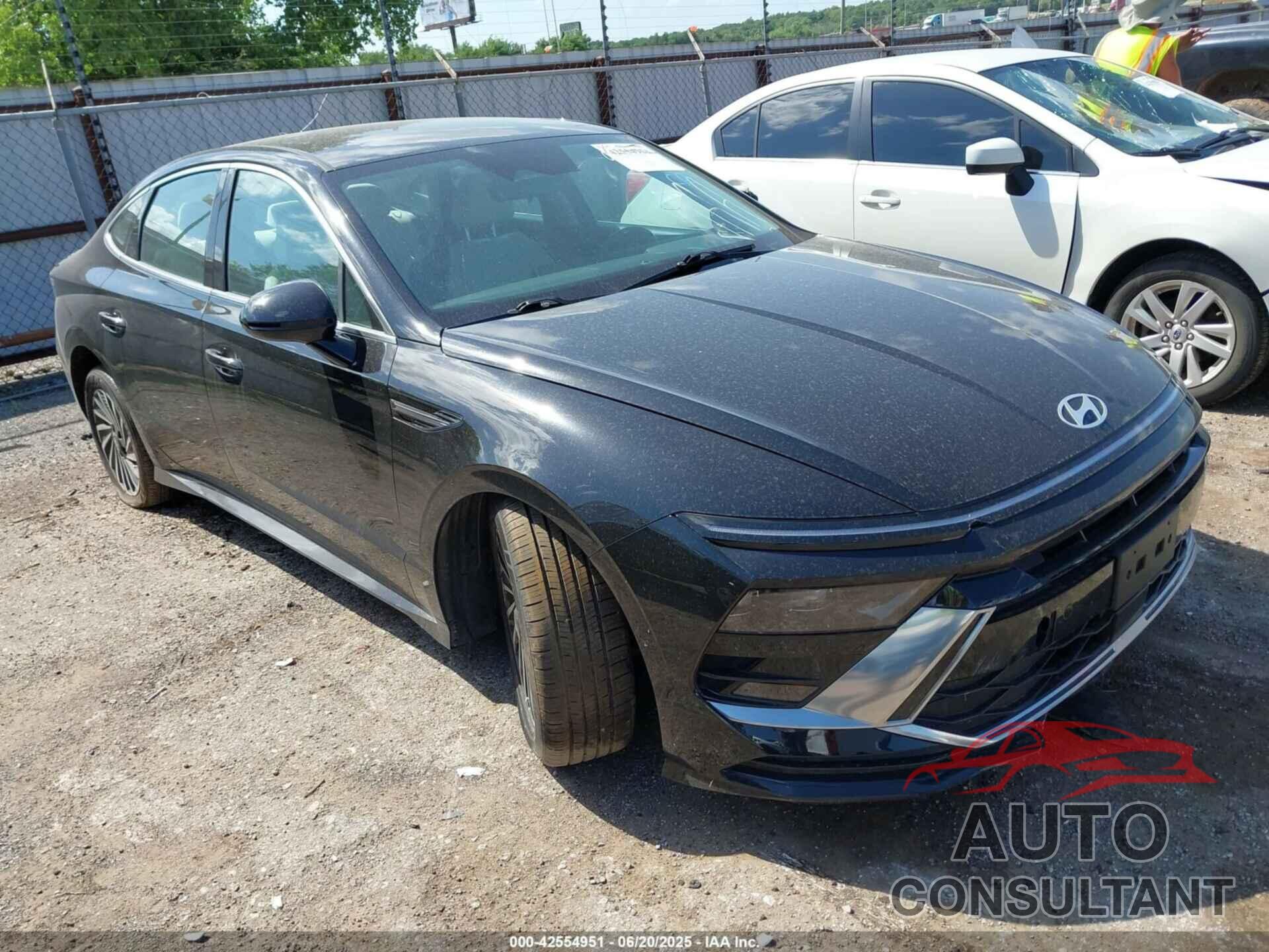 HYUNDAI SONATA HYBRID 2024 - KMHL34JJ1RA099255