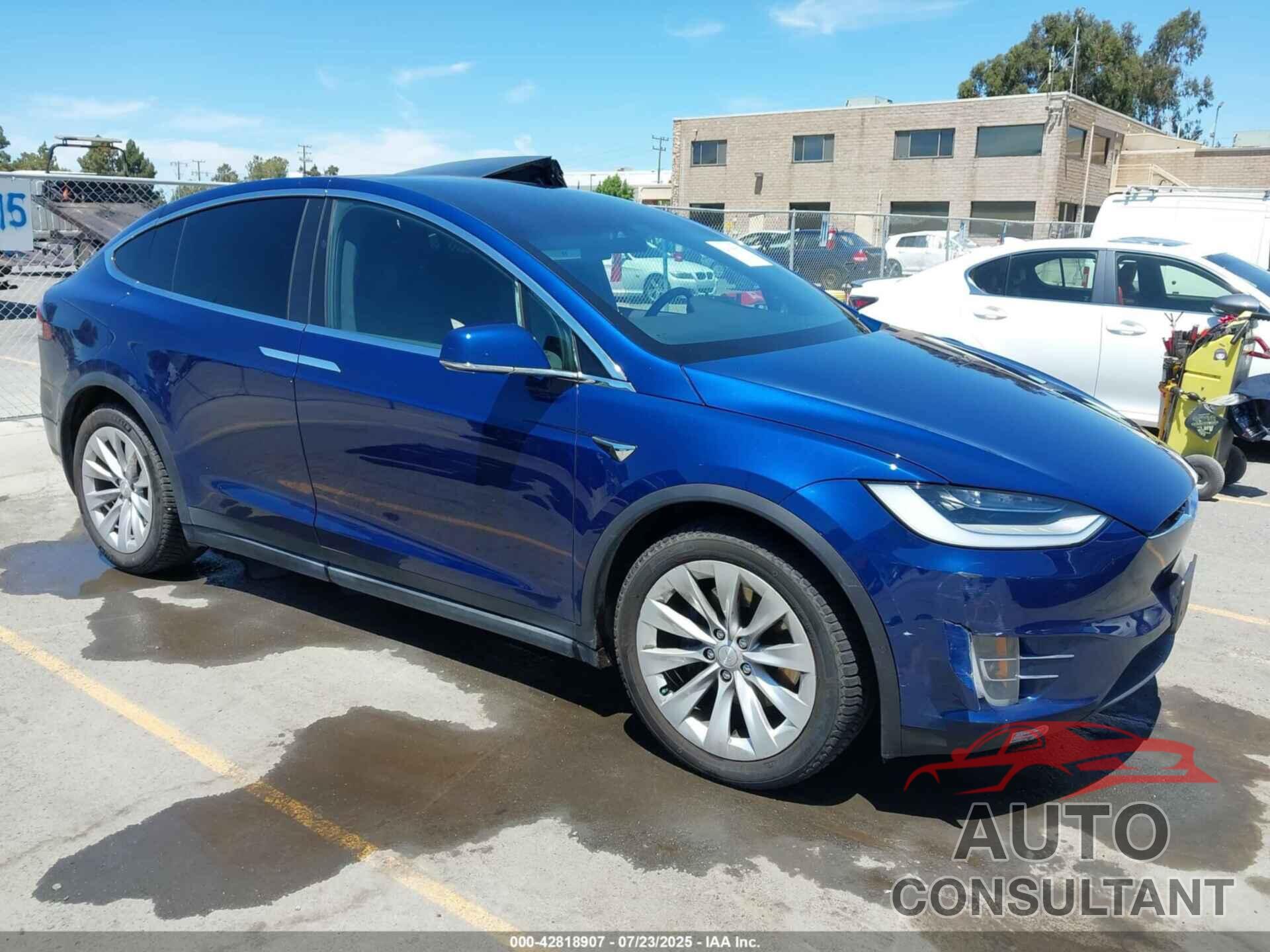 TESLA MODEL X 2020 - 5YJXCAE25LF235506