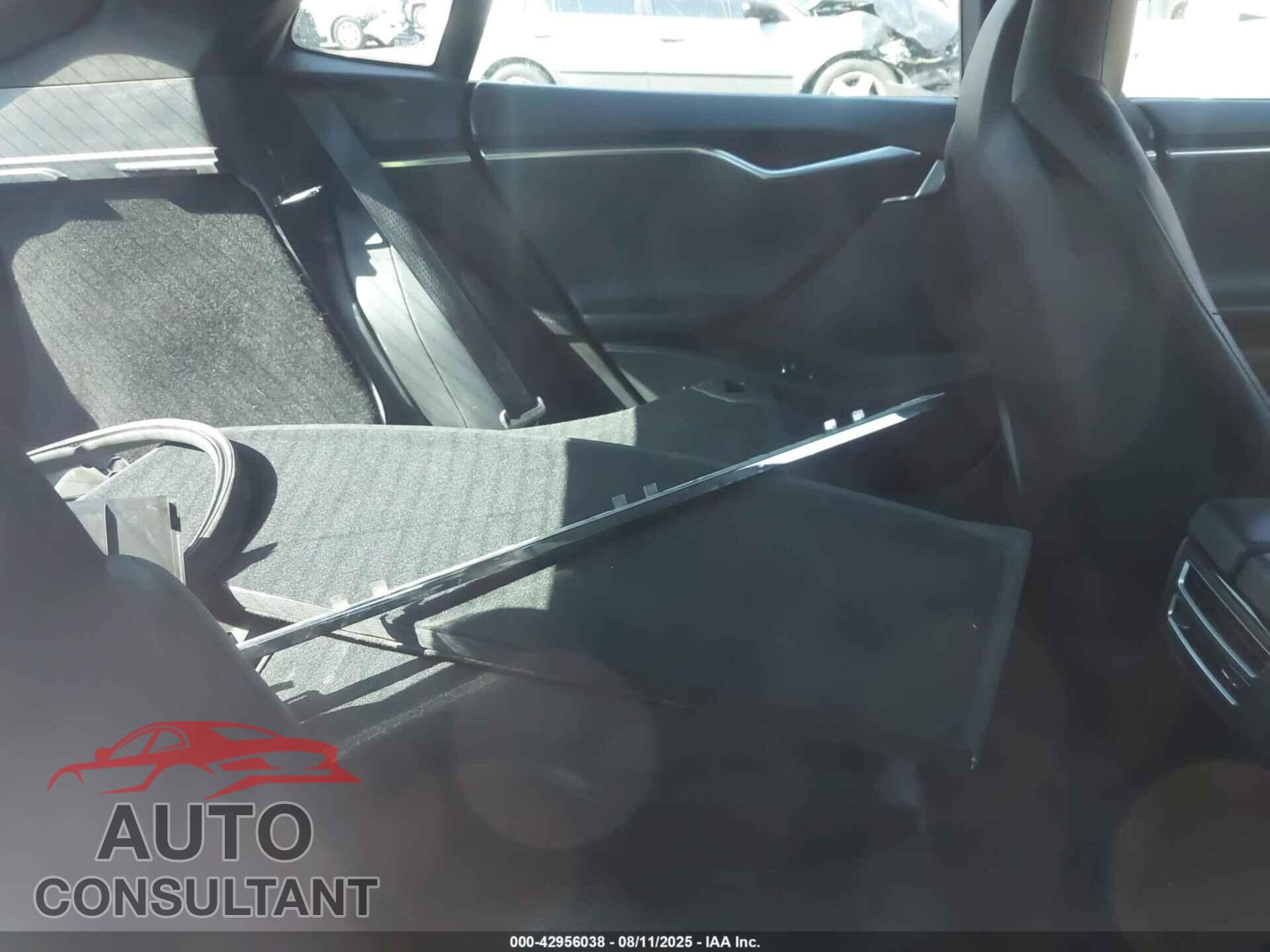 TESLA MODEL S 2014 - 5YJSA1H1XEFP58011