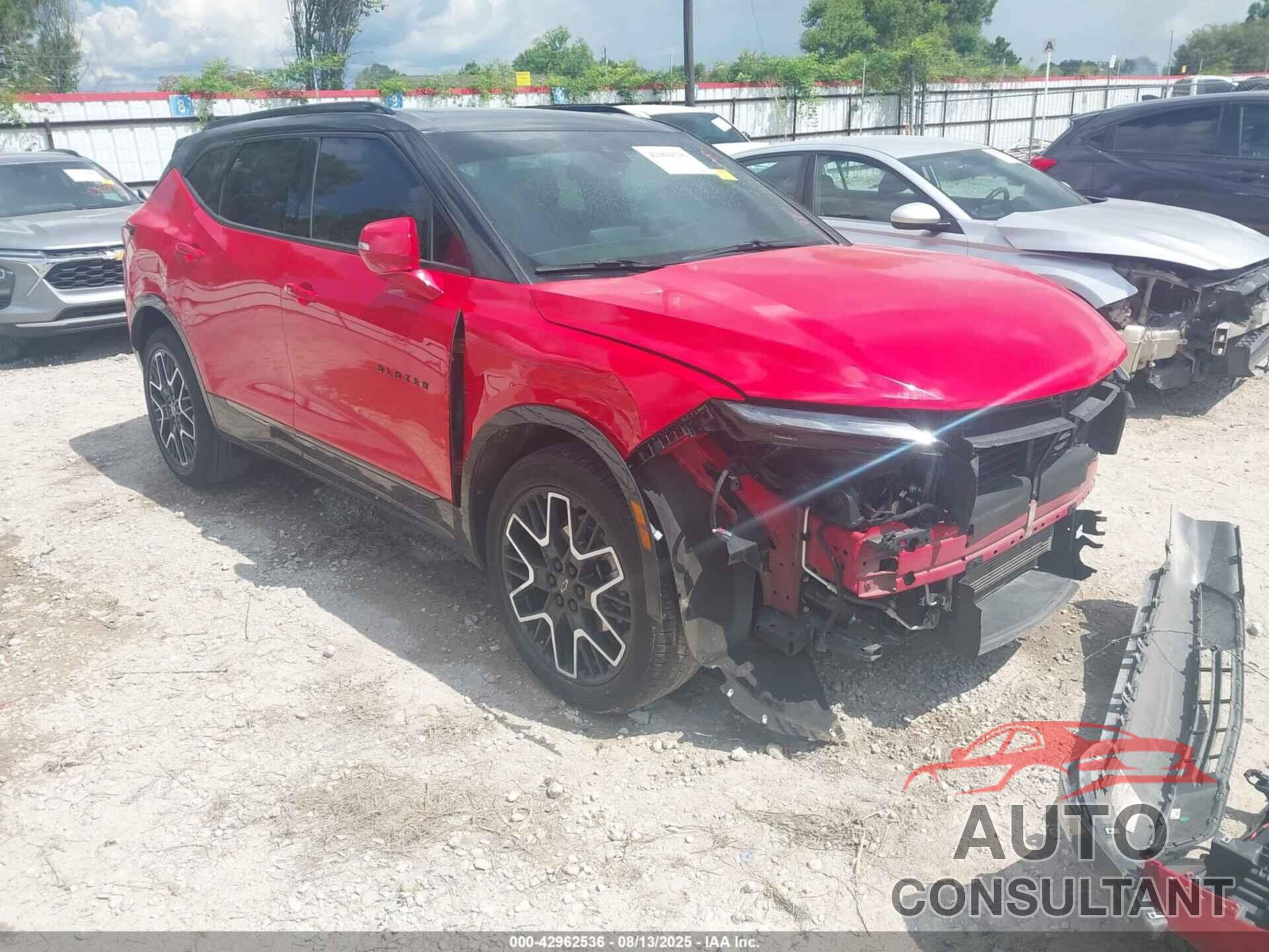 CHEVROLET BLAZER 2023 - 3GNKBERS1PS198375