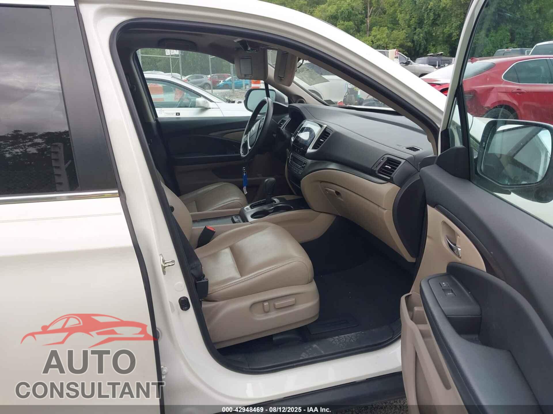 HONDA PILOT 2017 - 5FNYF6H54HB017983