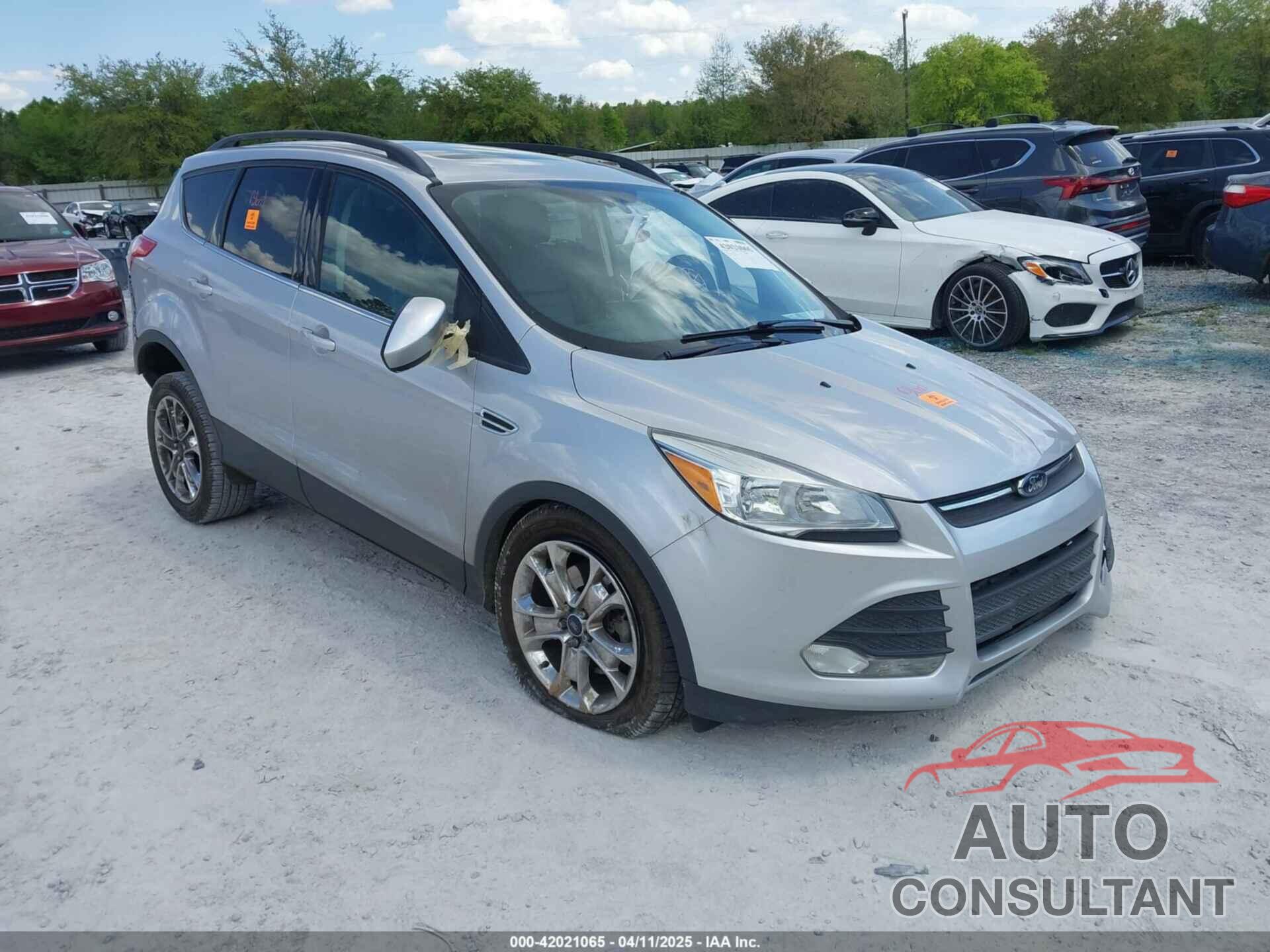 FORD ESCAPE 2016 - 1FMCU9G92GUC28879