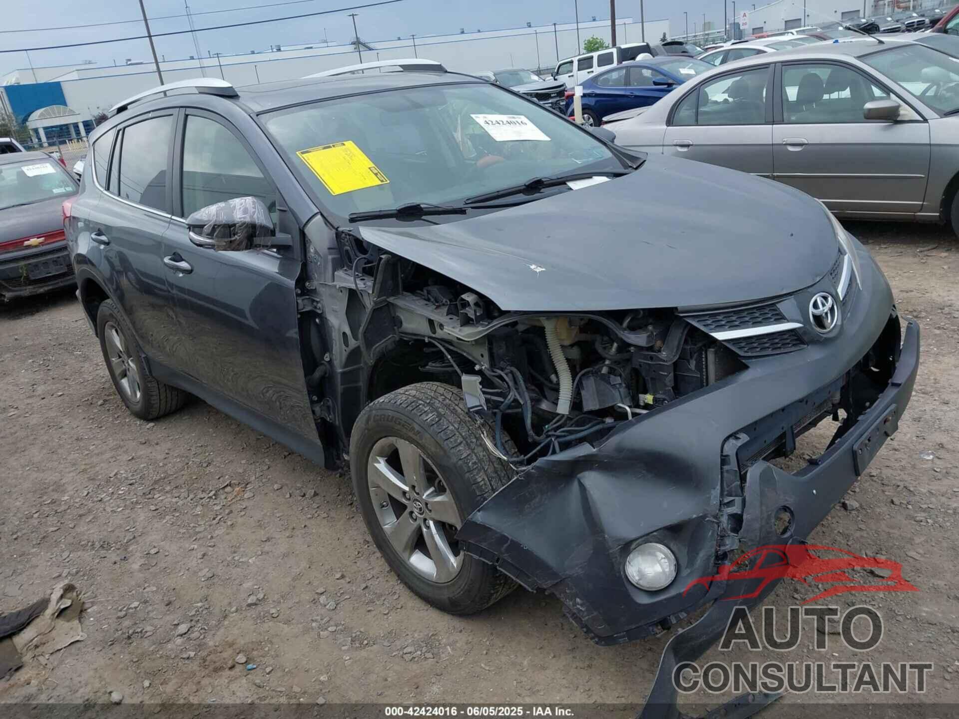 TOYOTA RAV4 2015 - JTMRFREV9FD153279