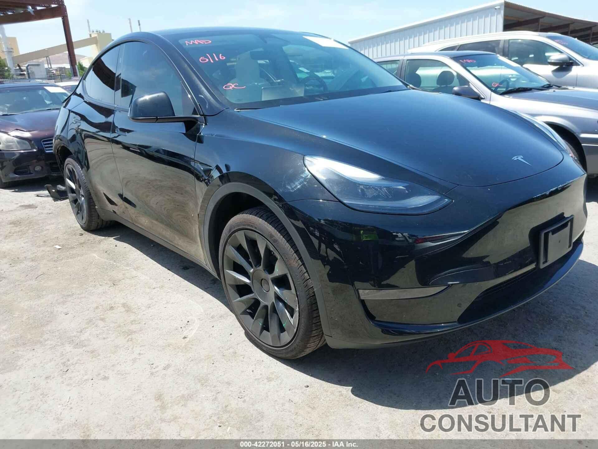 TESLA MODEL Y 2024 - 7SAYGDED9RF191453