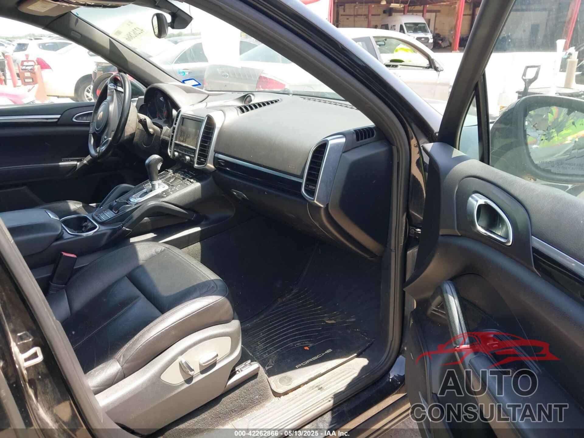 PORSCHE CAYENNE 2012 - WP1AA2A26CLA06173