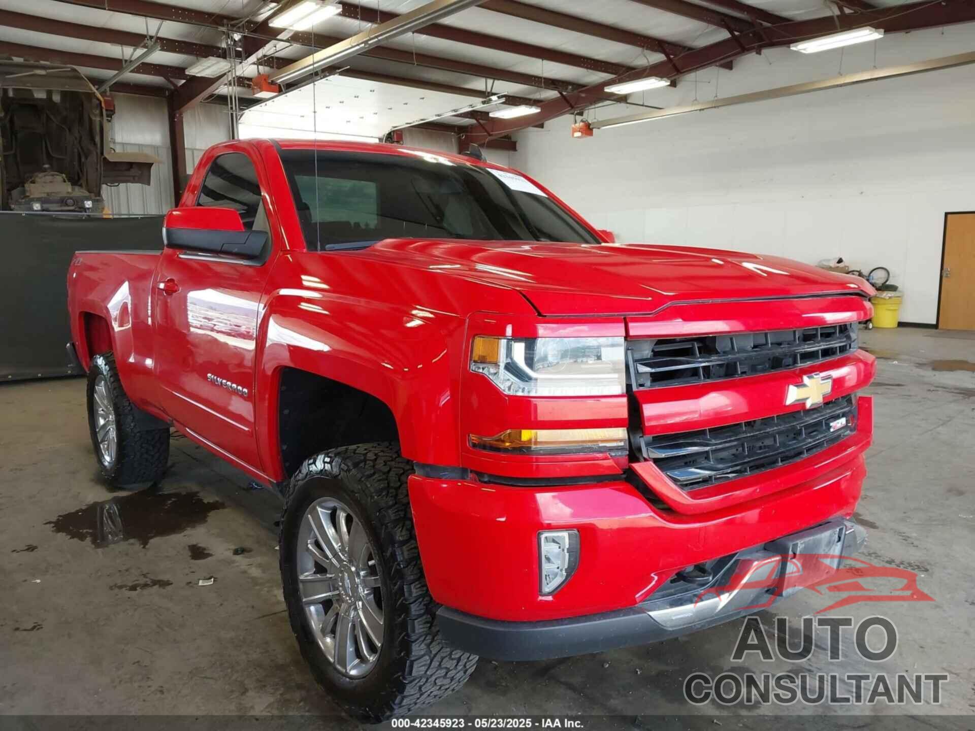 CHEVROLET SILVERADO 1500 2018 - 1GCNKREC7JZ132726