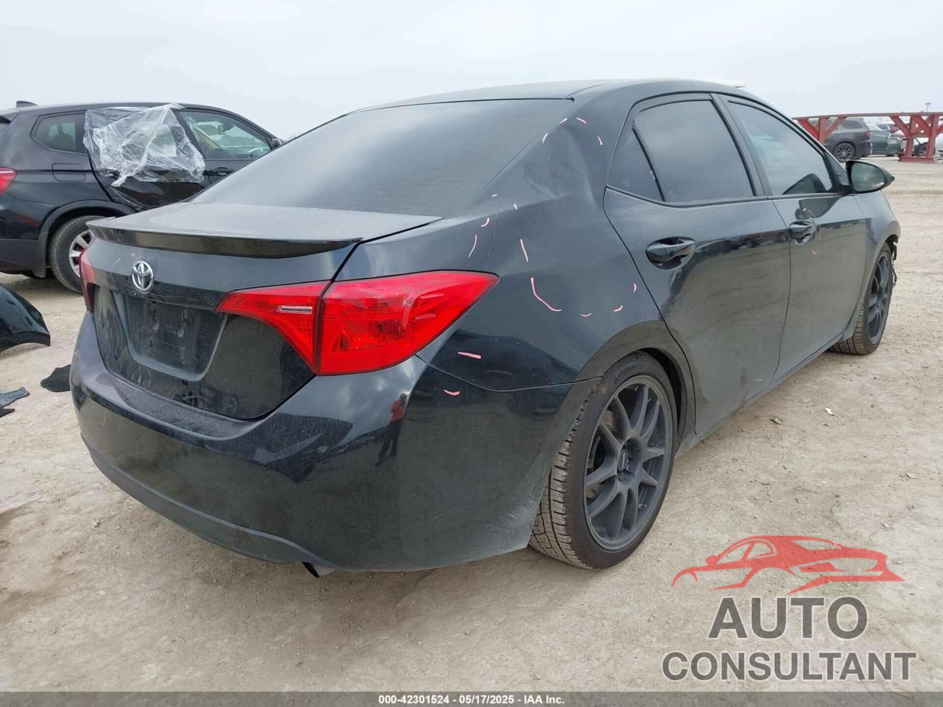 TOYOTA COROLLA 2018 - 5YFBURHE6JP790848