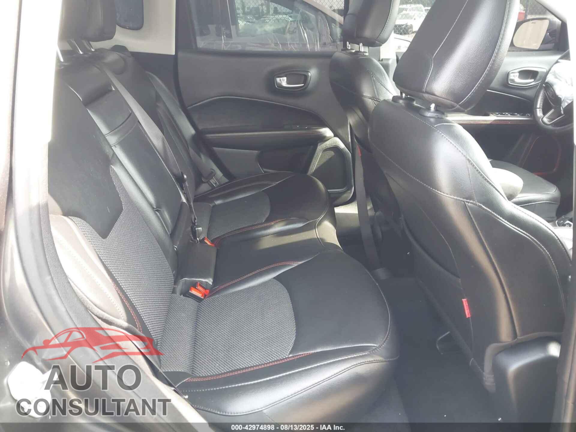 JEEP COMPASS 2019 - 3C4NJDDB4KT721966
