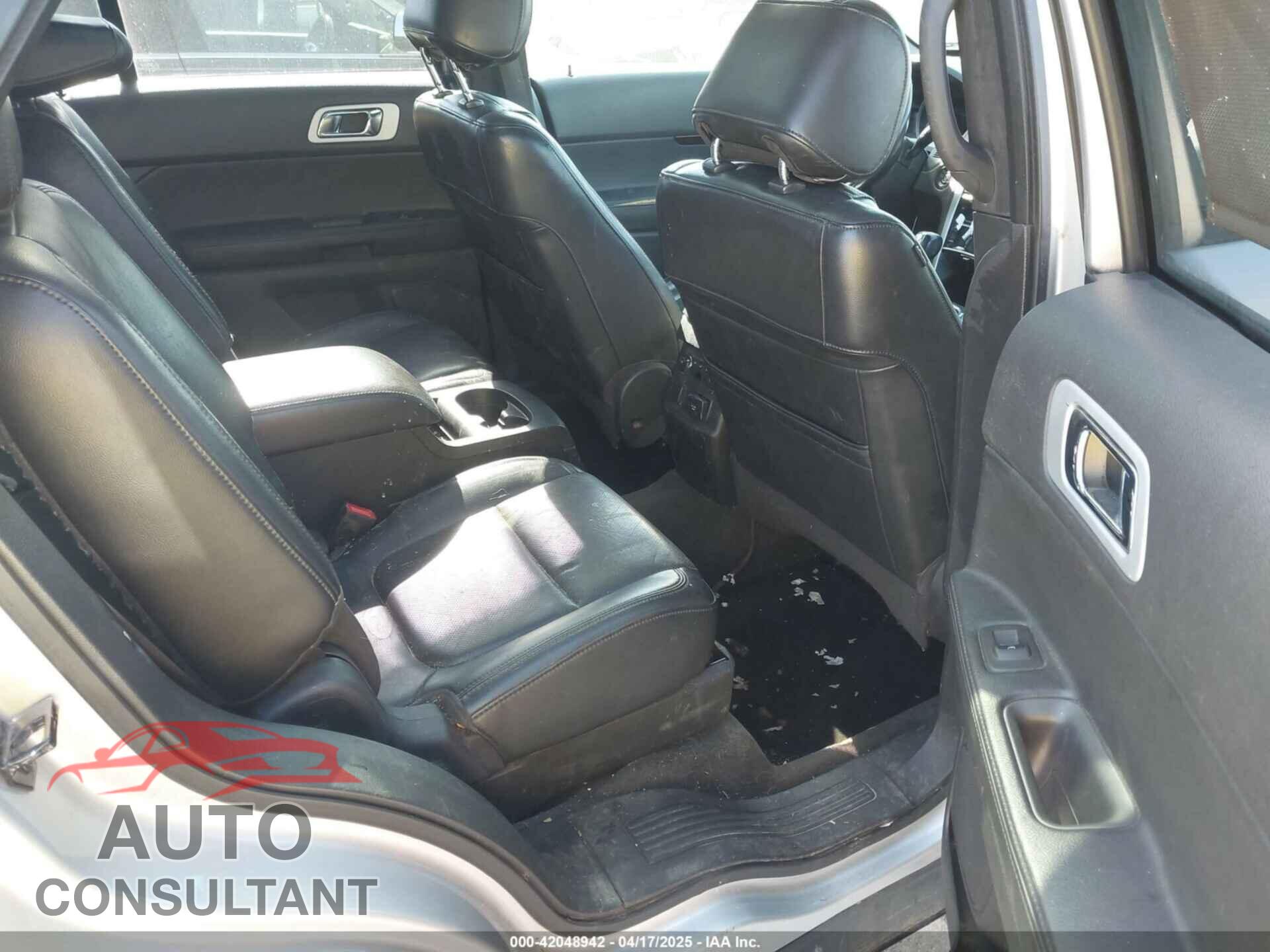FORD EXPLORER 2011 - 1FMHK8F84BGA00596