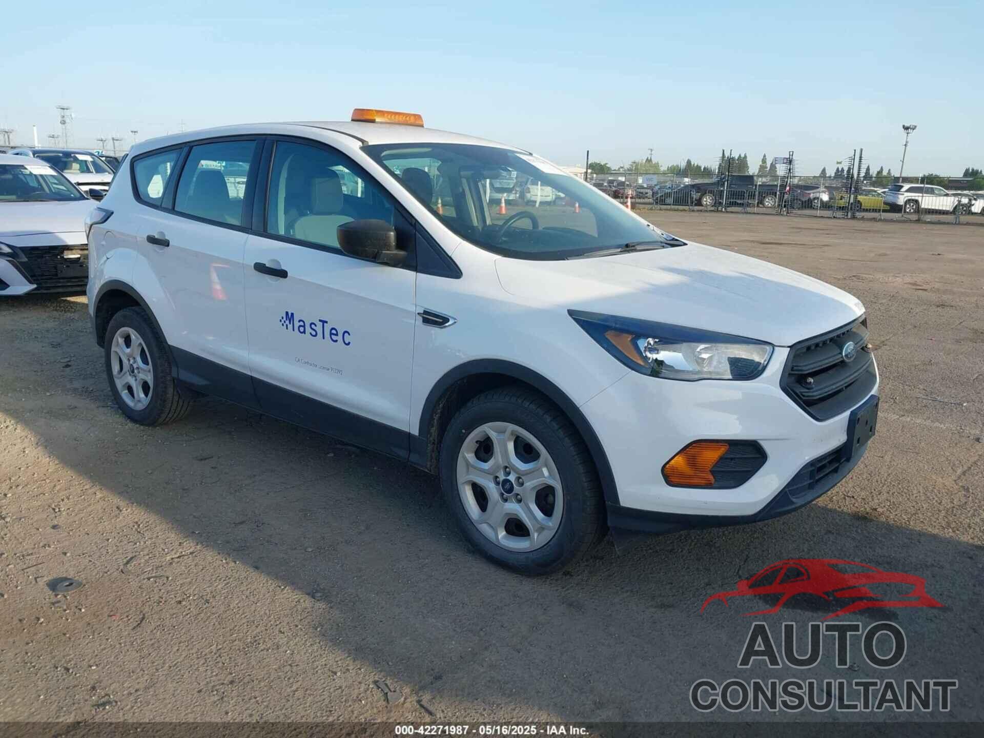 FORD ESCAPE 2018 - 1FMCU0F74JUC49803
