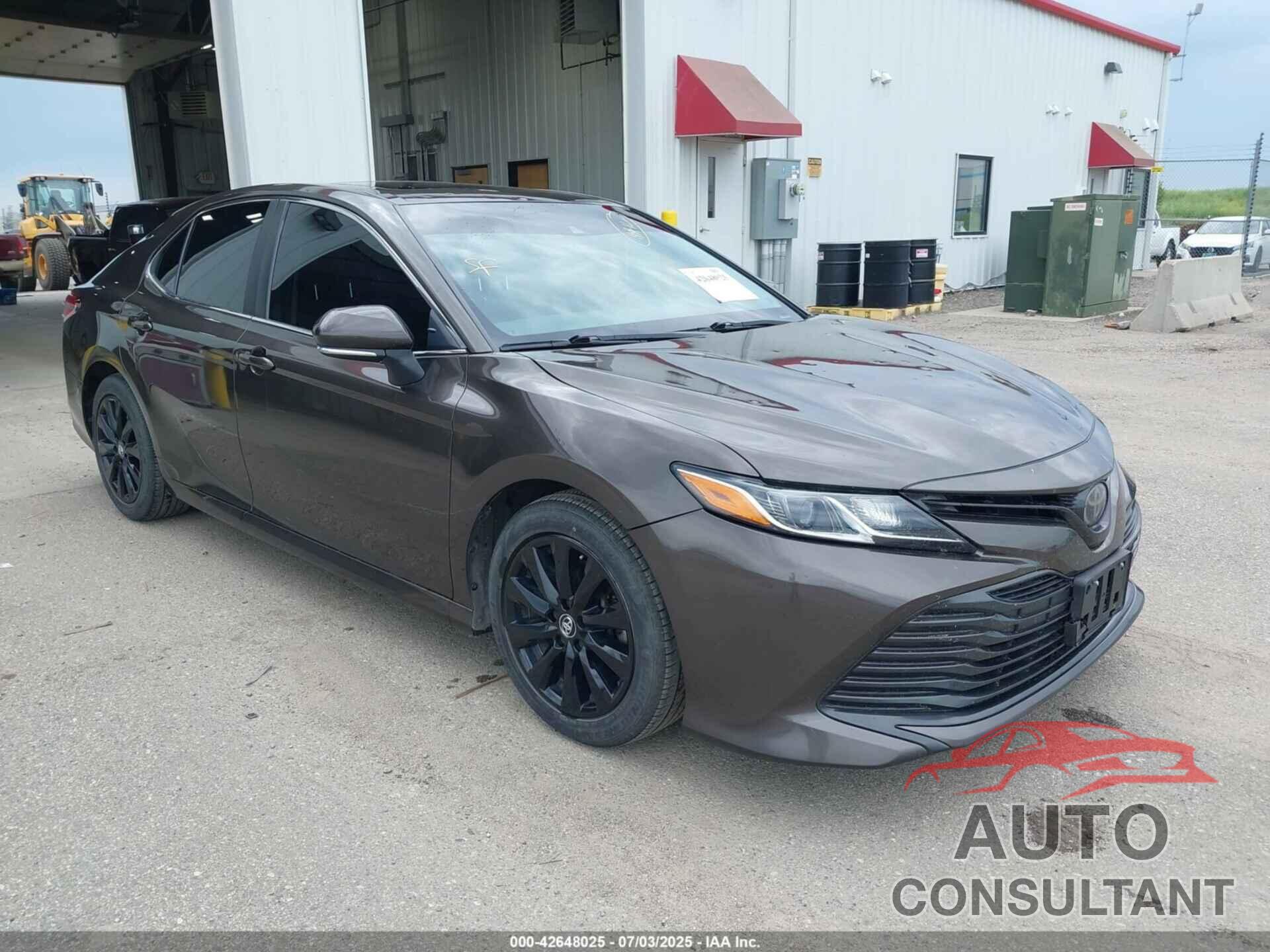 TOYOTA CAMRY 2018 - JTNB11HKXJ3001671