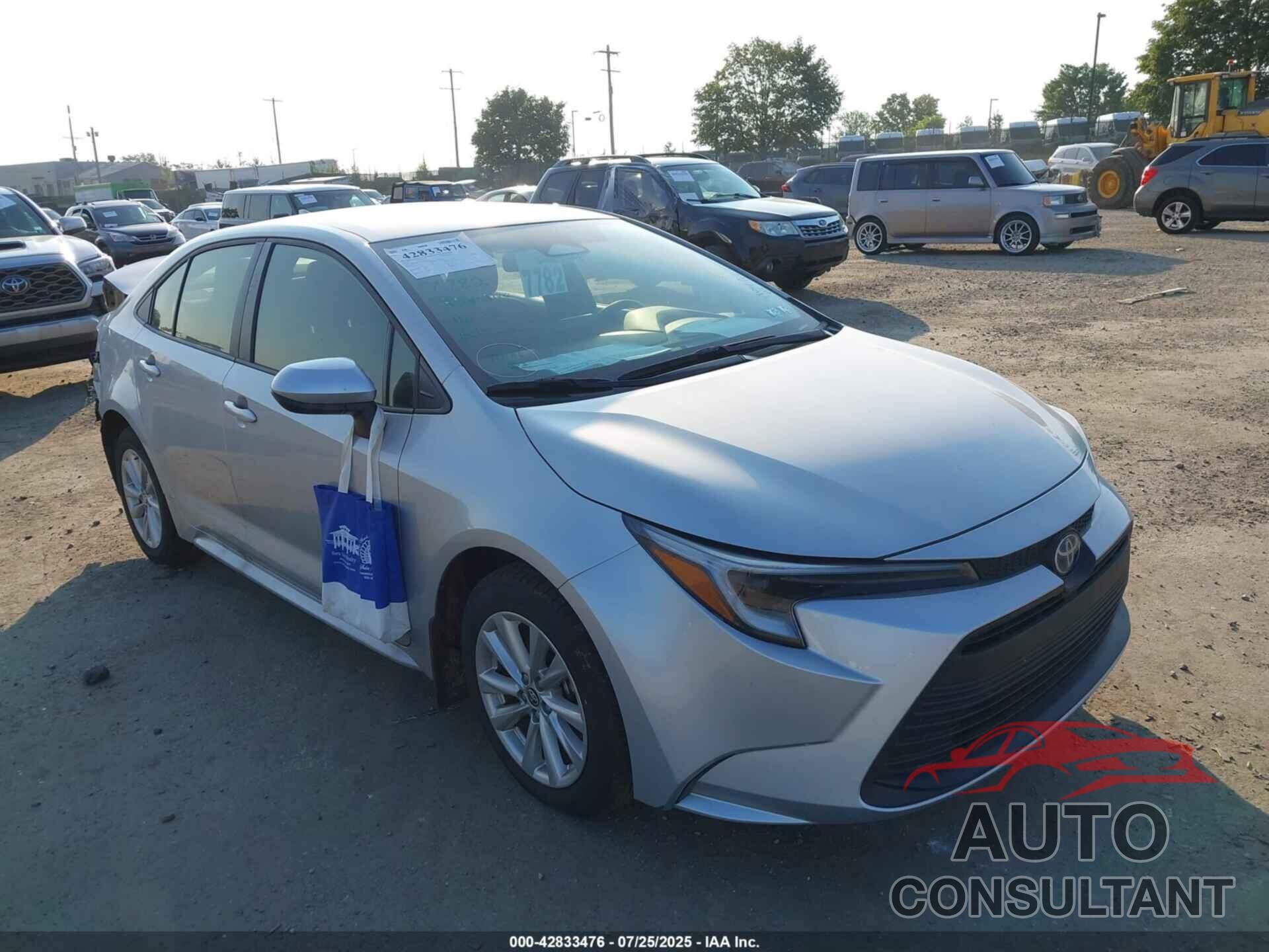 TOYOTA COROLLA 2024 - JTDBCMFE8R3062929