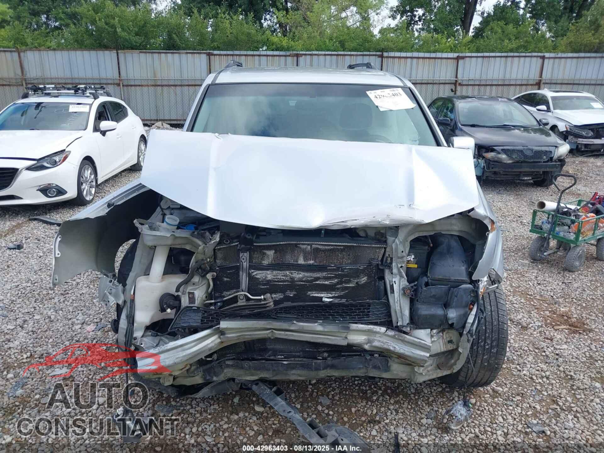 HONDA PILOT 2011 - 5FNYF4H49BB032143