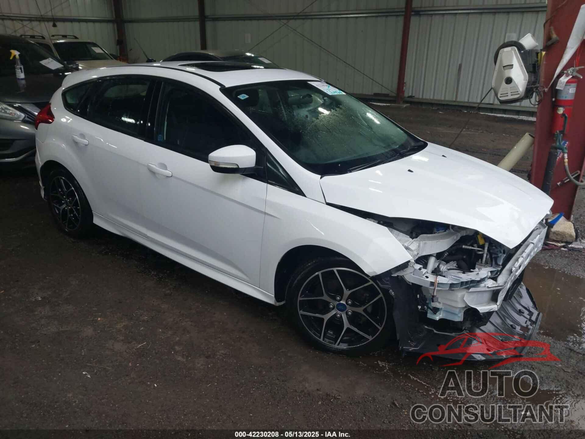 FORD FOCUS 2016 - 1FADP3K27GL261251