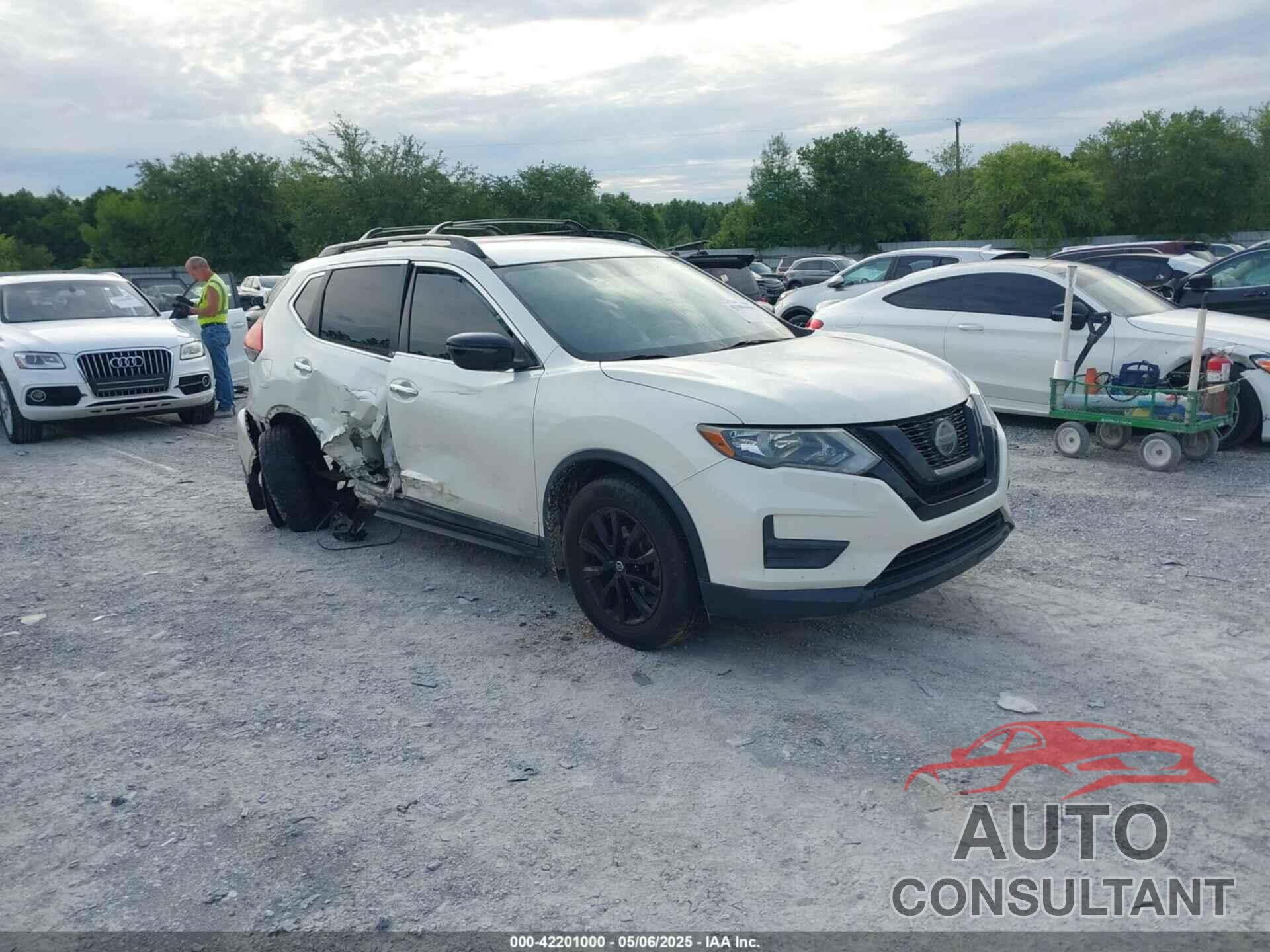 NISSAN ROGUE 2018 - 5N1AT2MTXJC745054