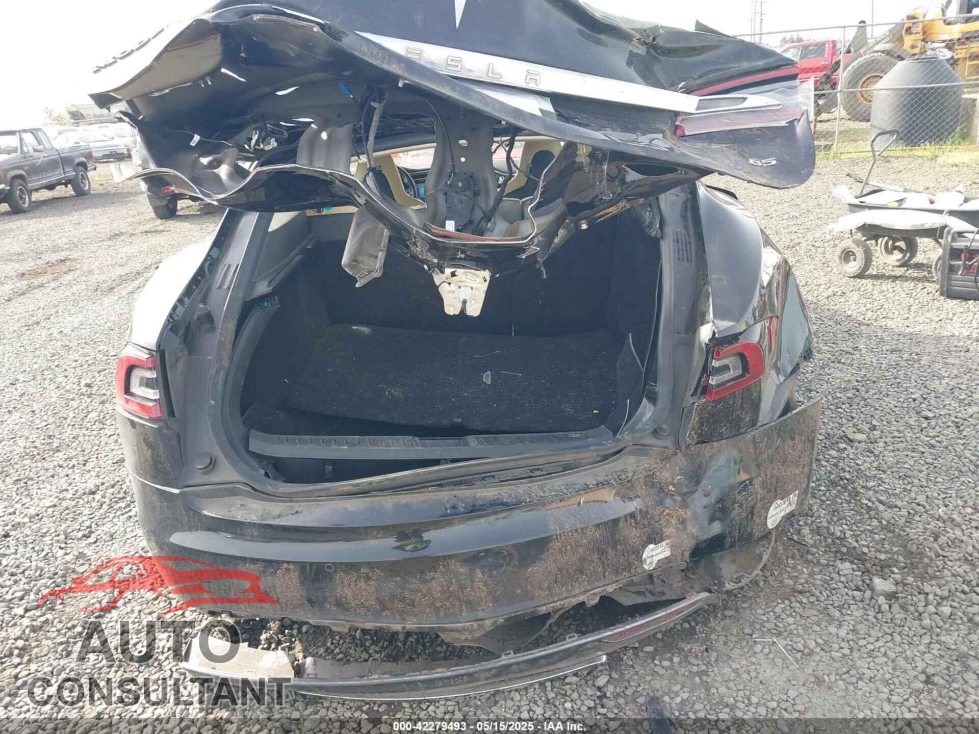 TESLA MODEL S 2014 - 5YJSA1H12EFP53787