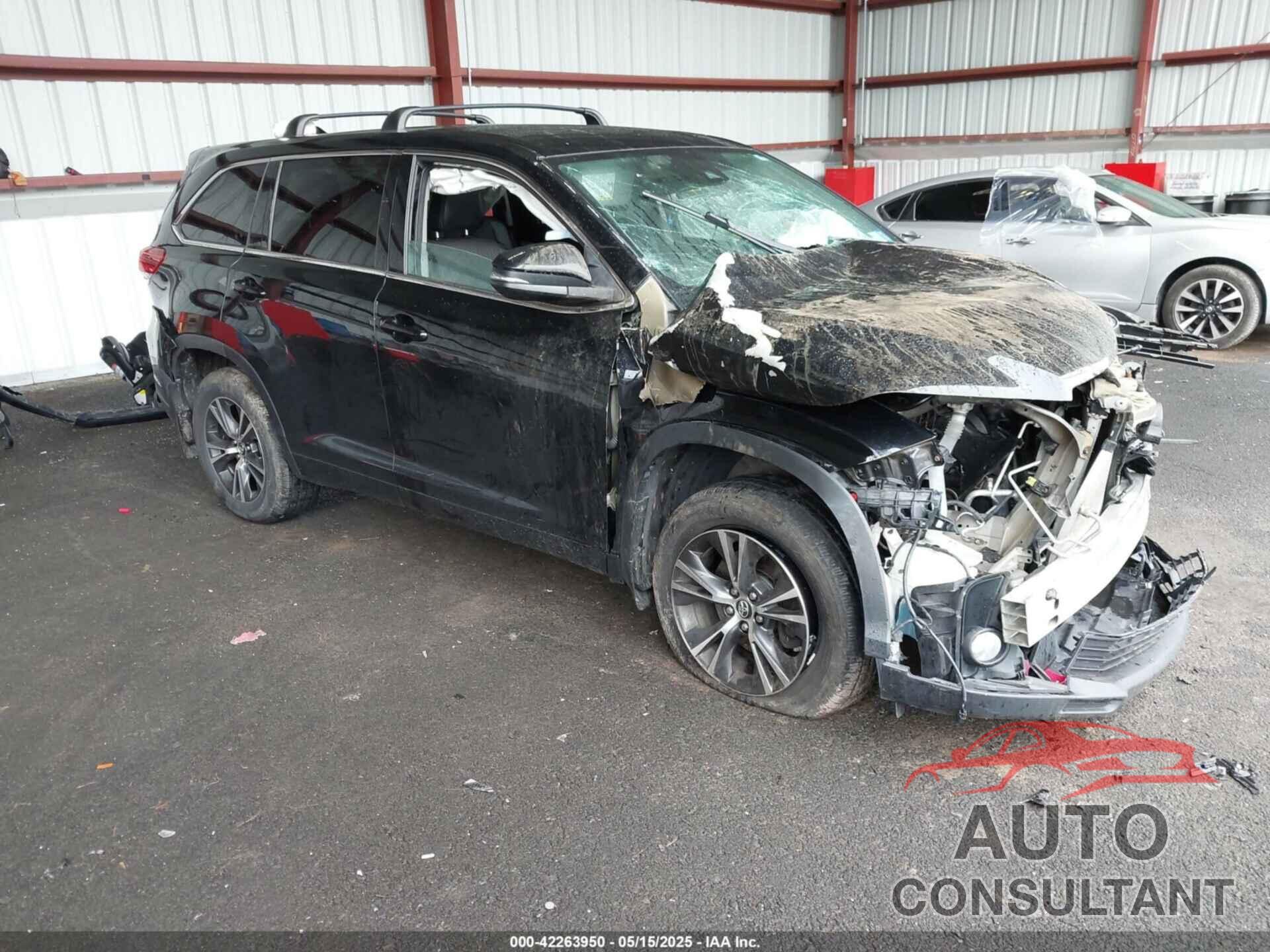 TOYOTA HIGHLANDER 2018 - 5TDBZRFH2JS855104