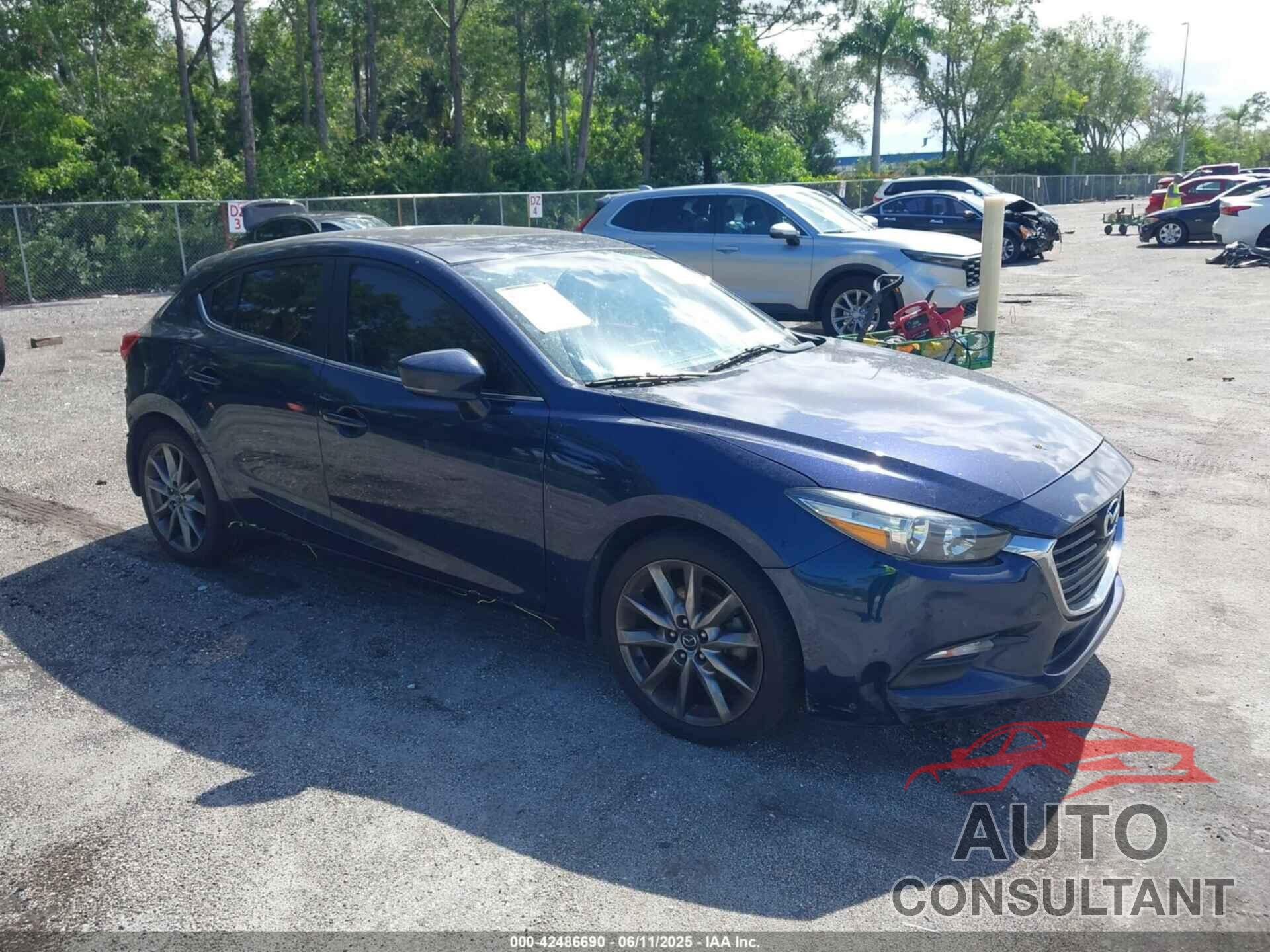 MAZDA MAZDA3 2018 - 3MZBN1L31JM265365