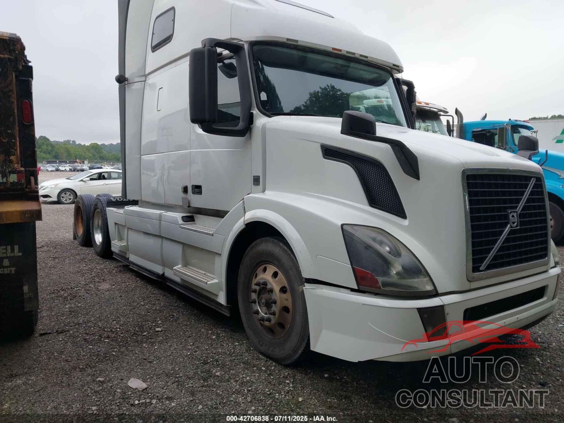 VOLVO VN 2016 - 4V4NC9EH4GN945776
