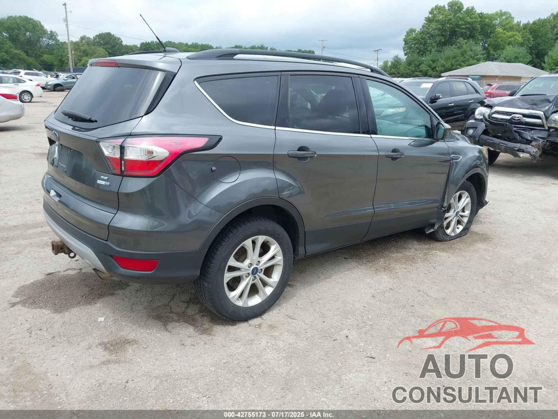 FORD ESCAPE 2017 - 1FMCU9G99HUC77546