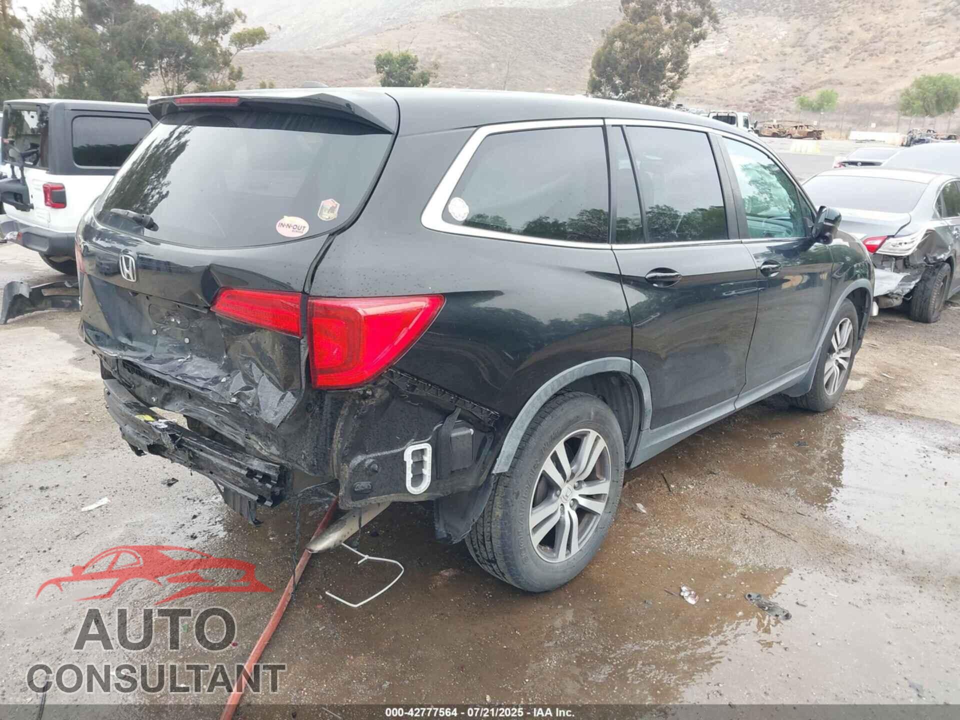 HONDA PILOT 2017 - 5FNYF5H51HB022763