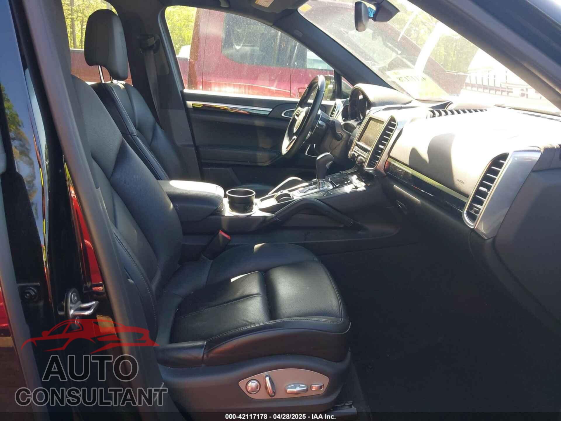 PORSCHE CAYENNE 2016 - WP1AA2A23GLA04144