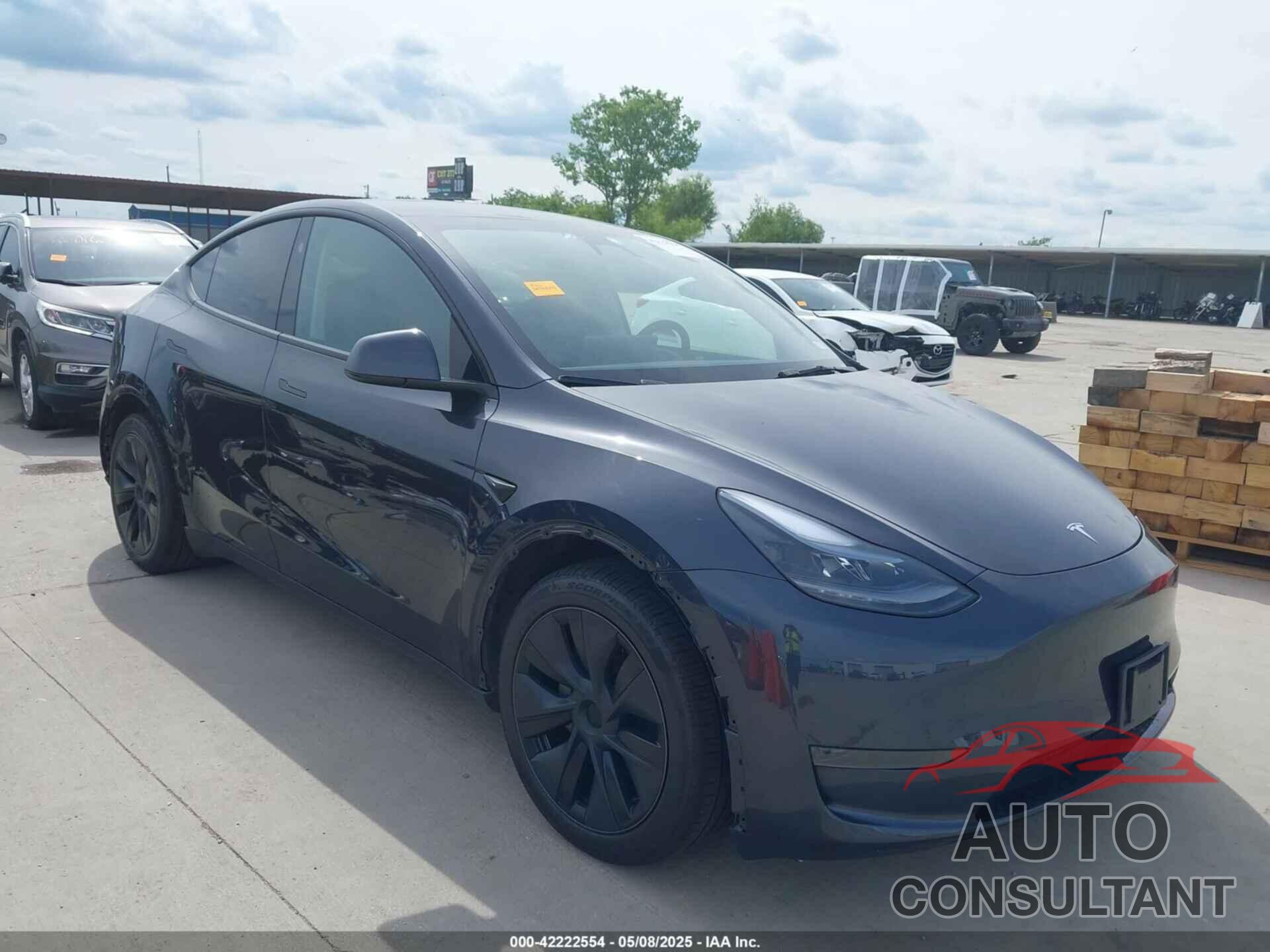 TESLA MODEL Y 2025 - 7SAYGDEDXSA355554