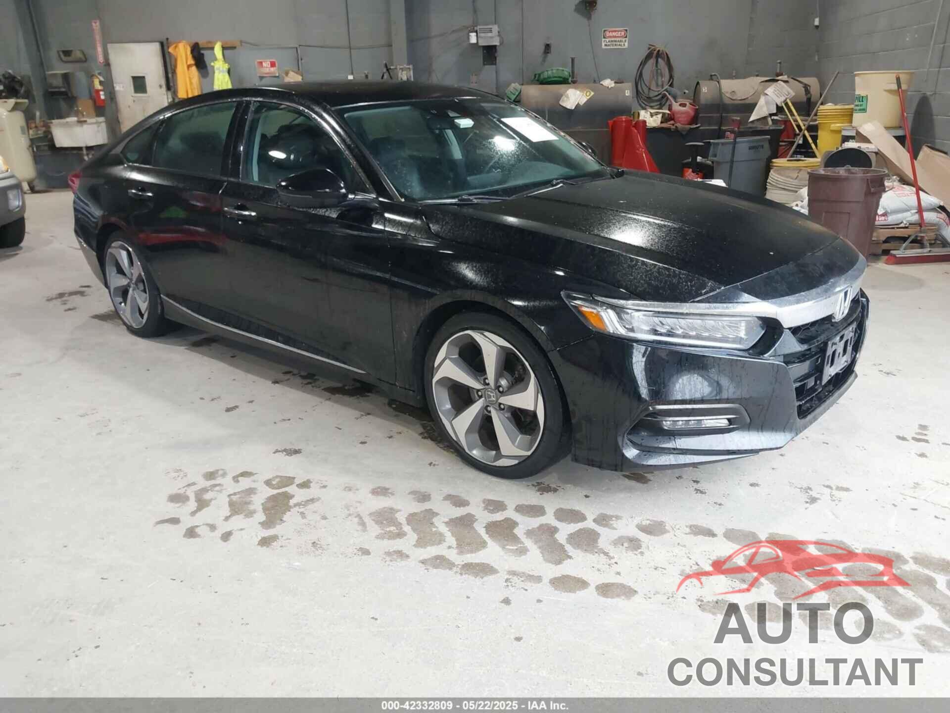 HONDA ACCORD 2018 - 1HGCV2F97JA004592