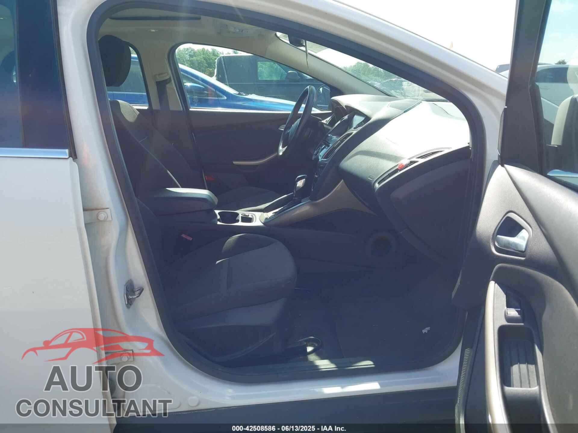 FORD FOCUS 2012 - 1FAHP3H20CL428052