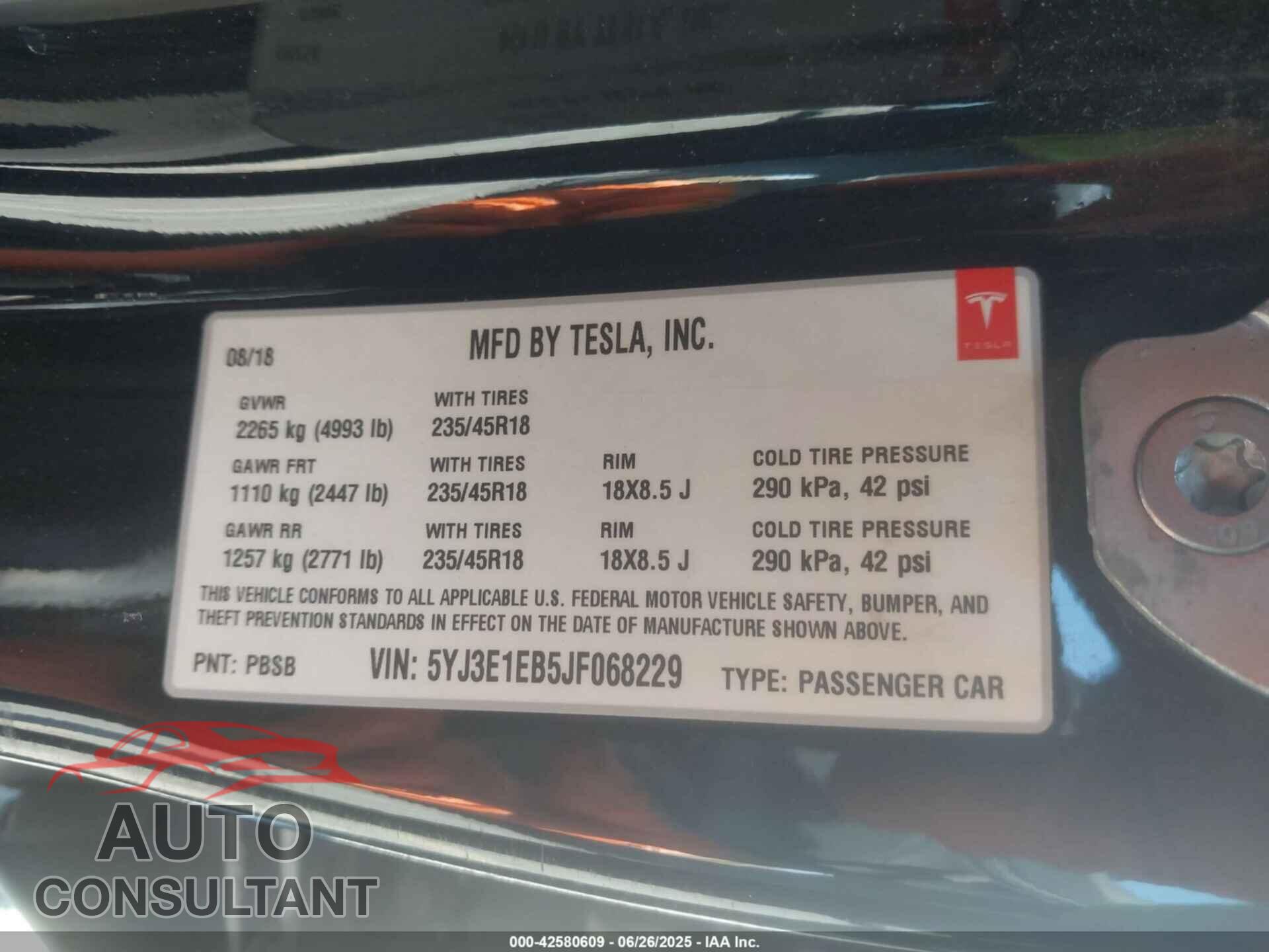 TESLA MODEL 3 2018 - 5YJ3E1EB5JF068229