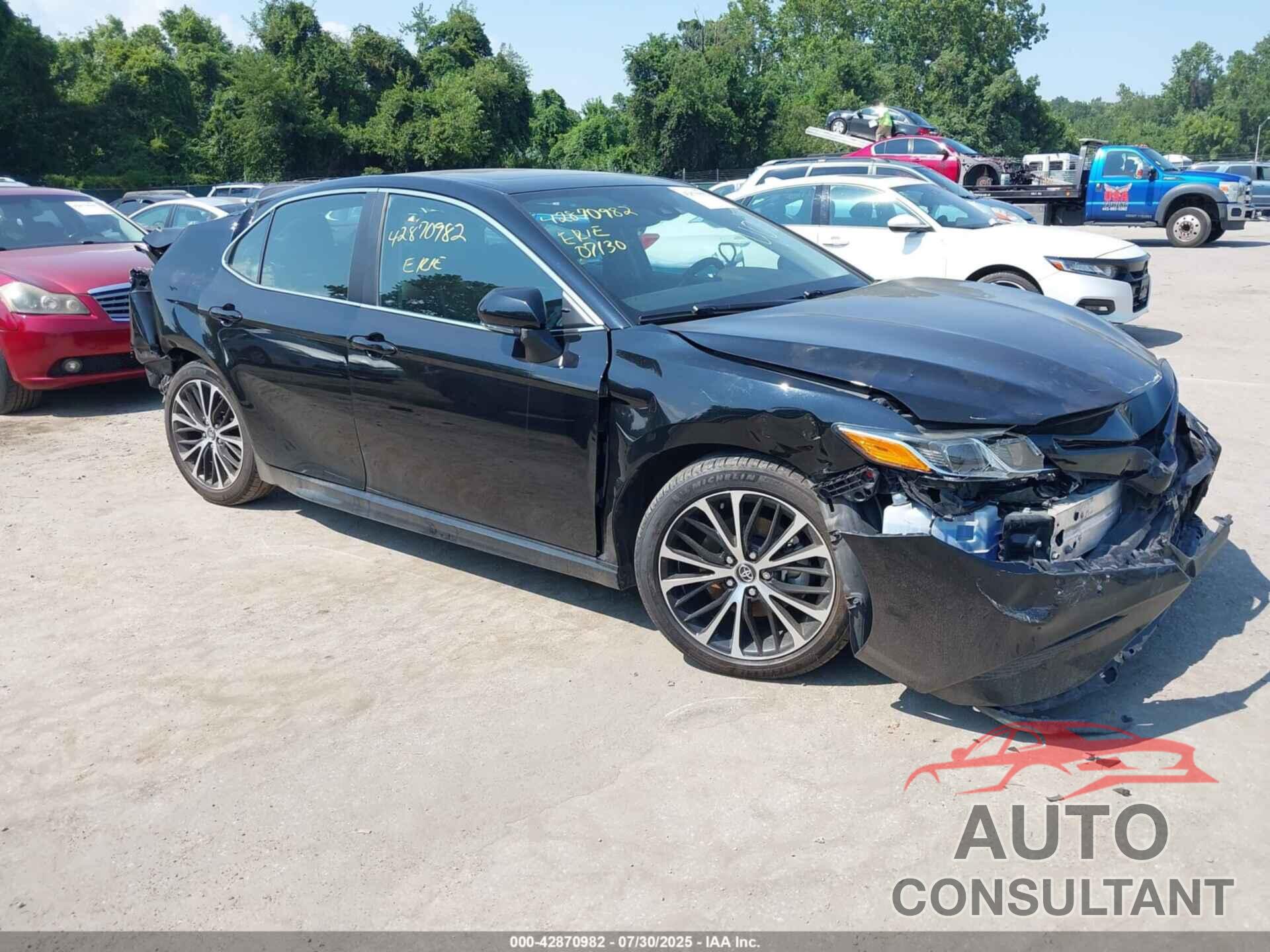 TOYOTA CAMRY 2020 - 4T1J11AK7LU884017