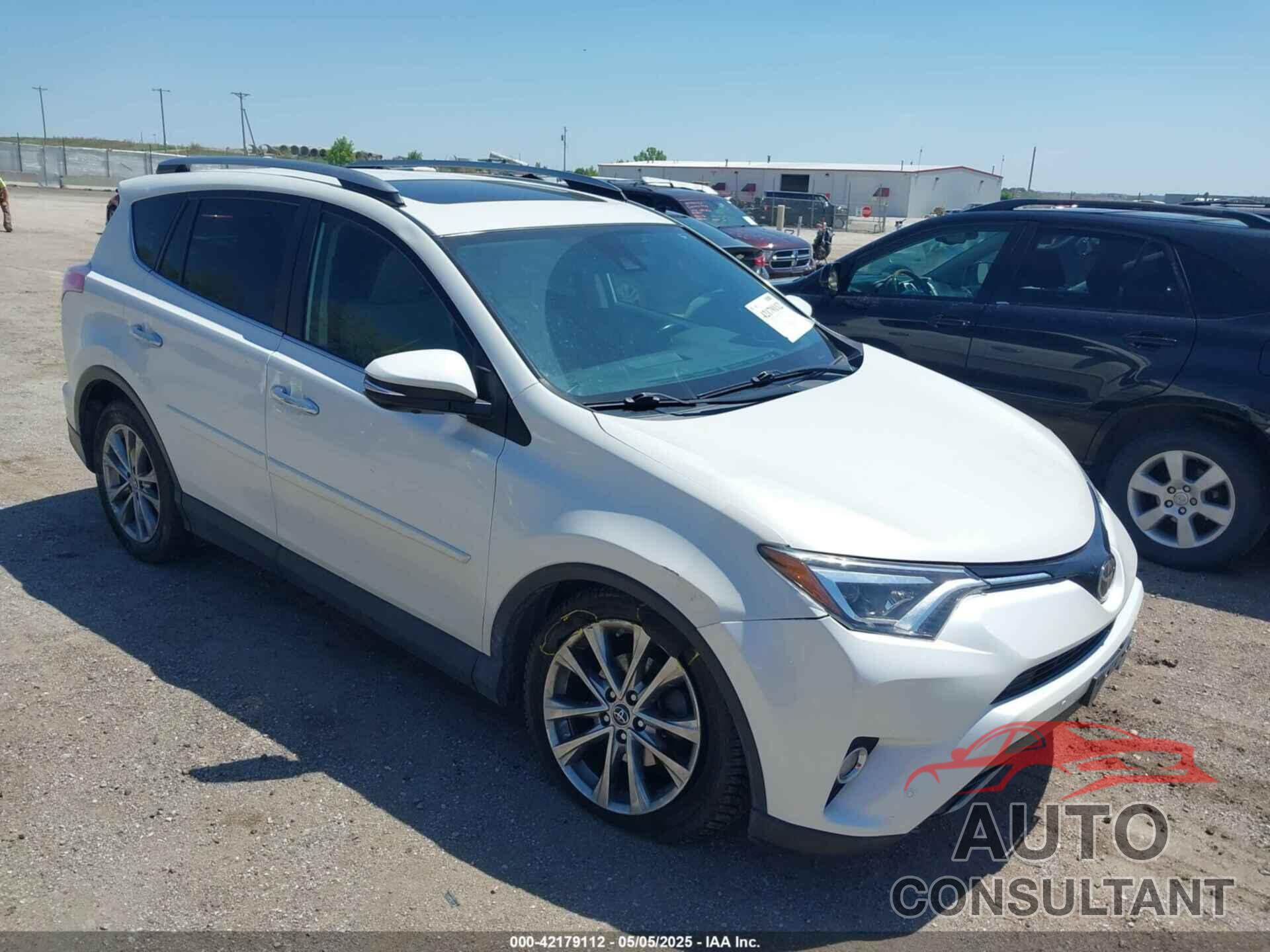 TOYOTA RAV4 2017 - JTMDFREV7HJ145728