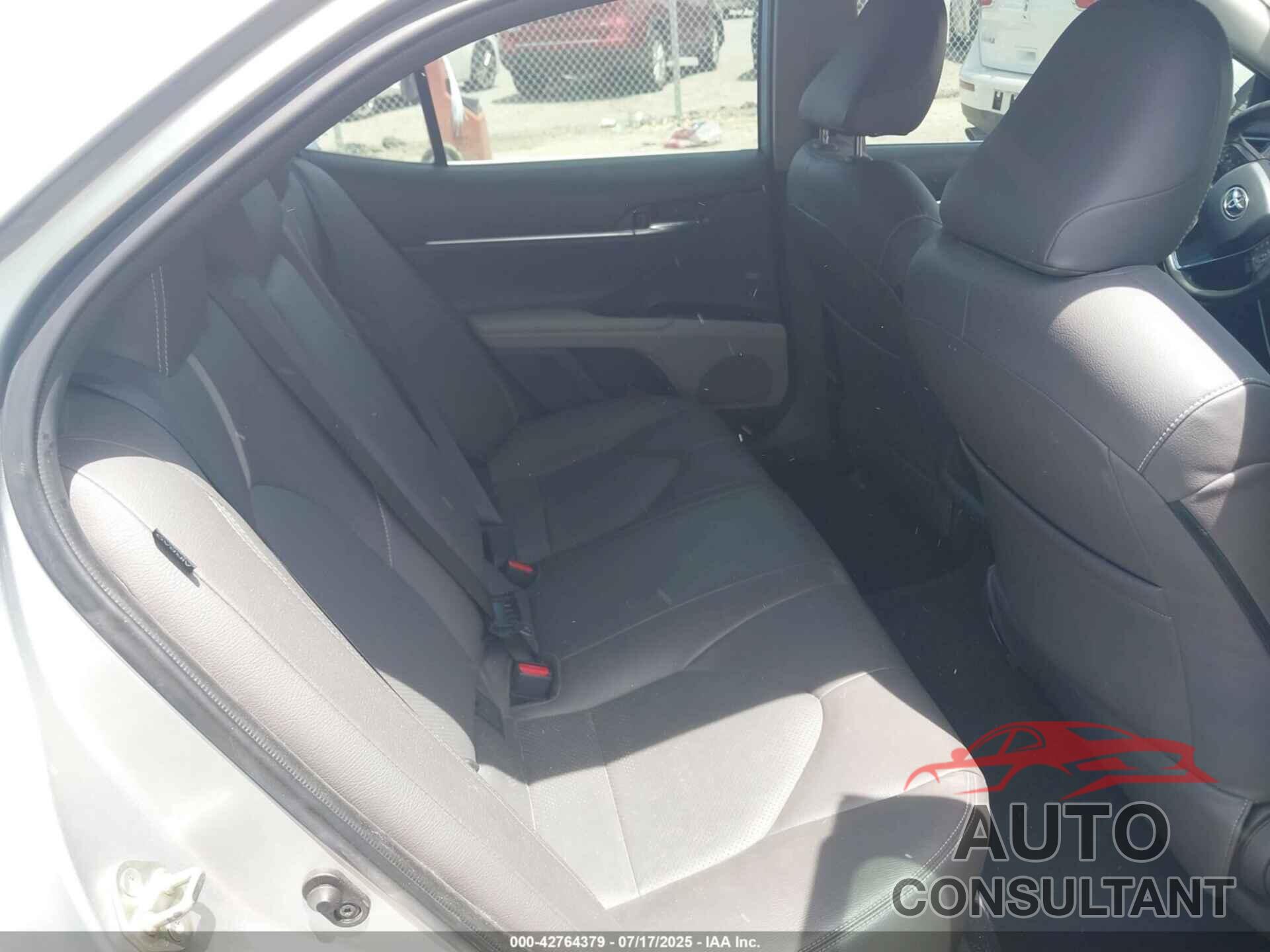 TOYOTA CAMRY 2020 - 4T1C11AK5LU365542