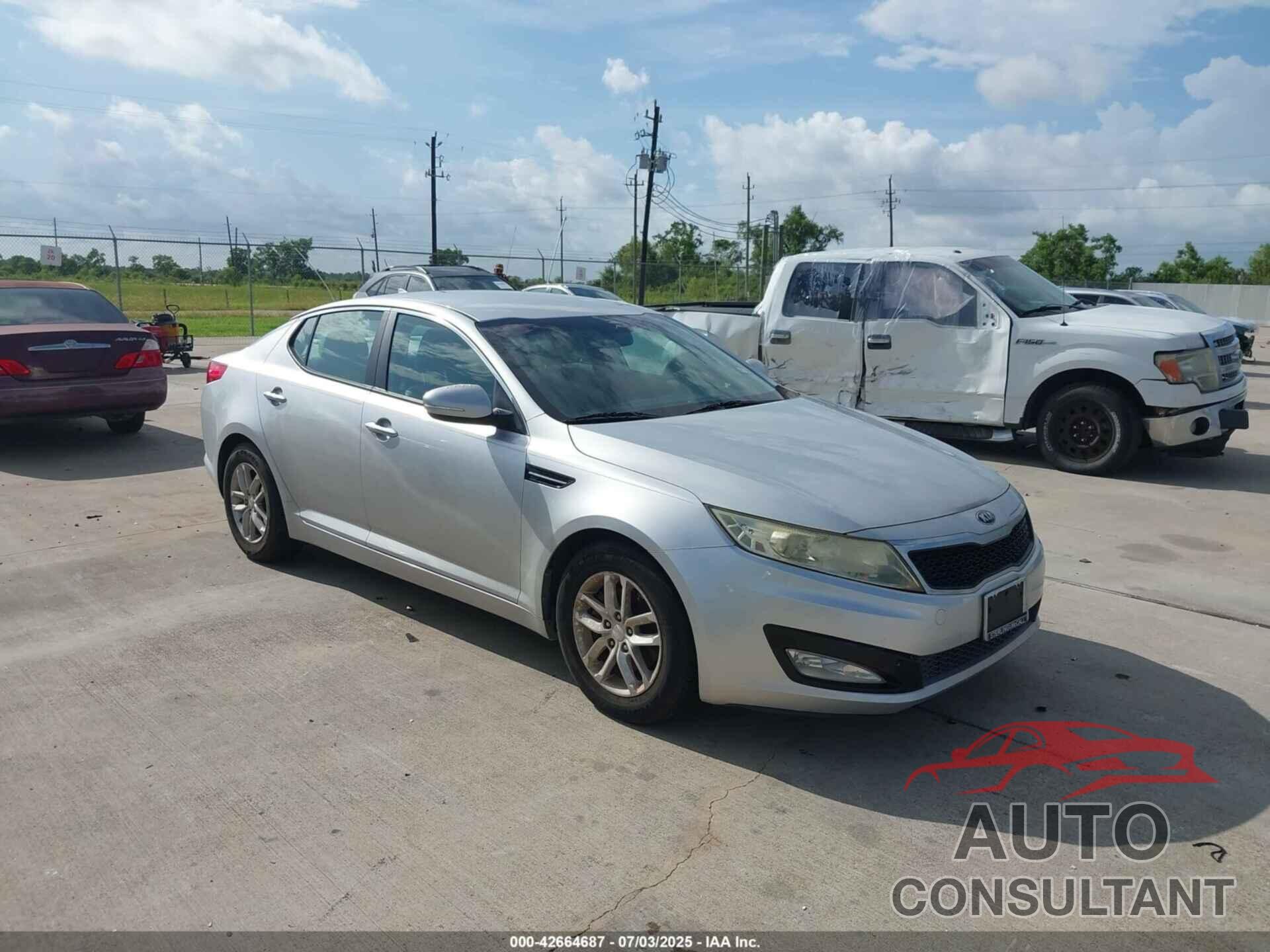 KIA OPTIMA 2013 - KNAGM4A75D5351255