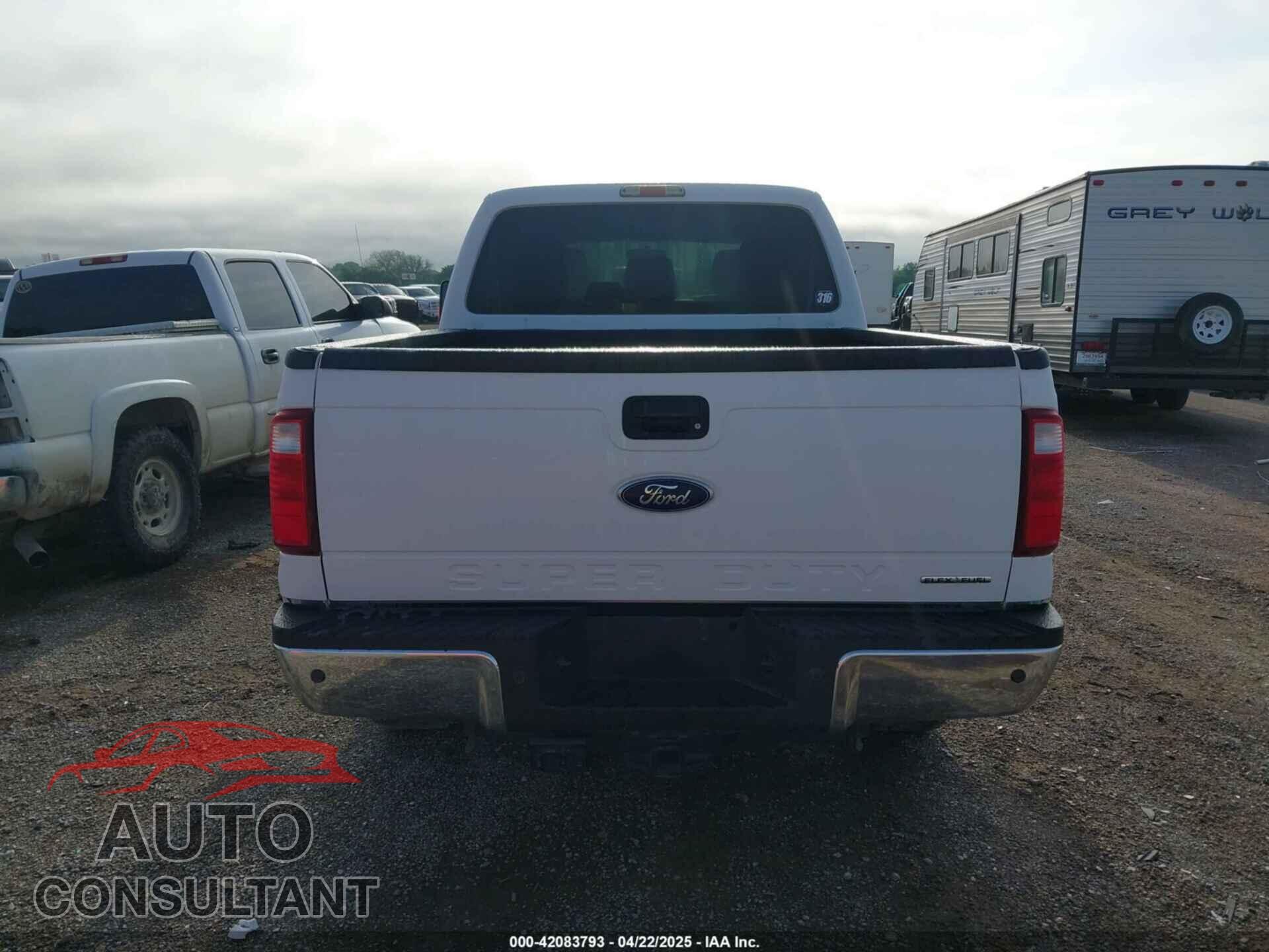 FORD F-250 2015 - 1FT7W2B60FEB32083