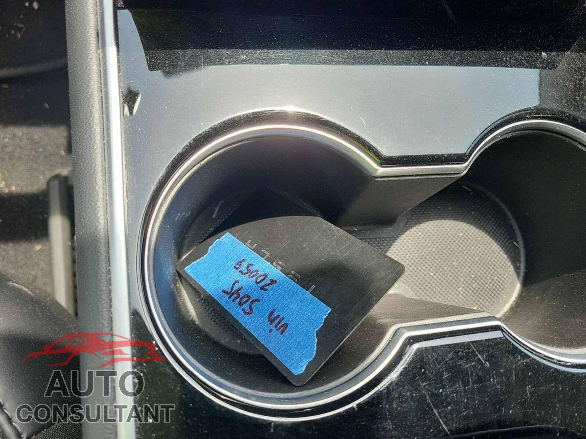 TESLA MODEL 3 2020 - 5YJ3E1EBXLF795045