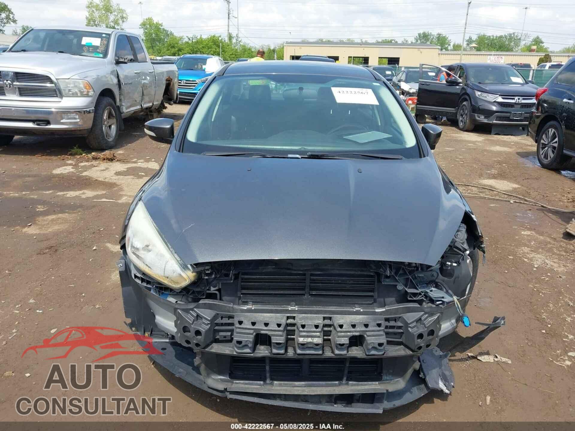 FORD FOCUS 2017 - 1FADP3F23HL203732