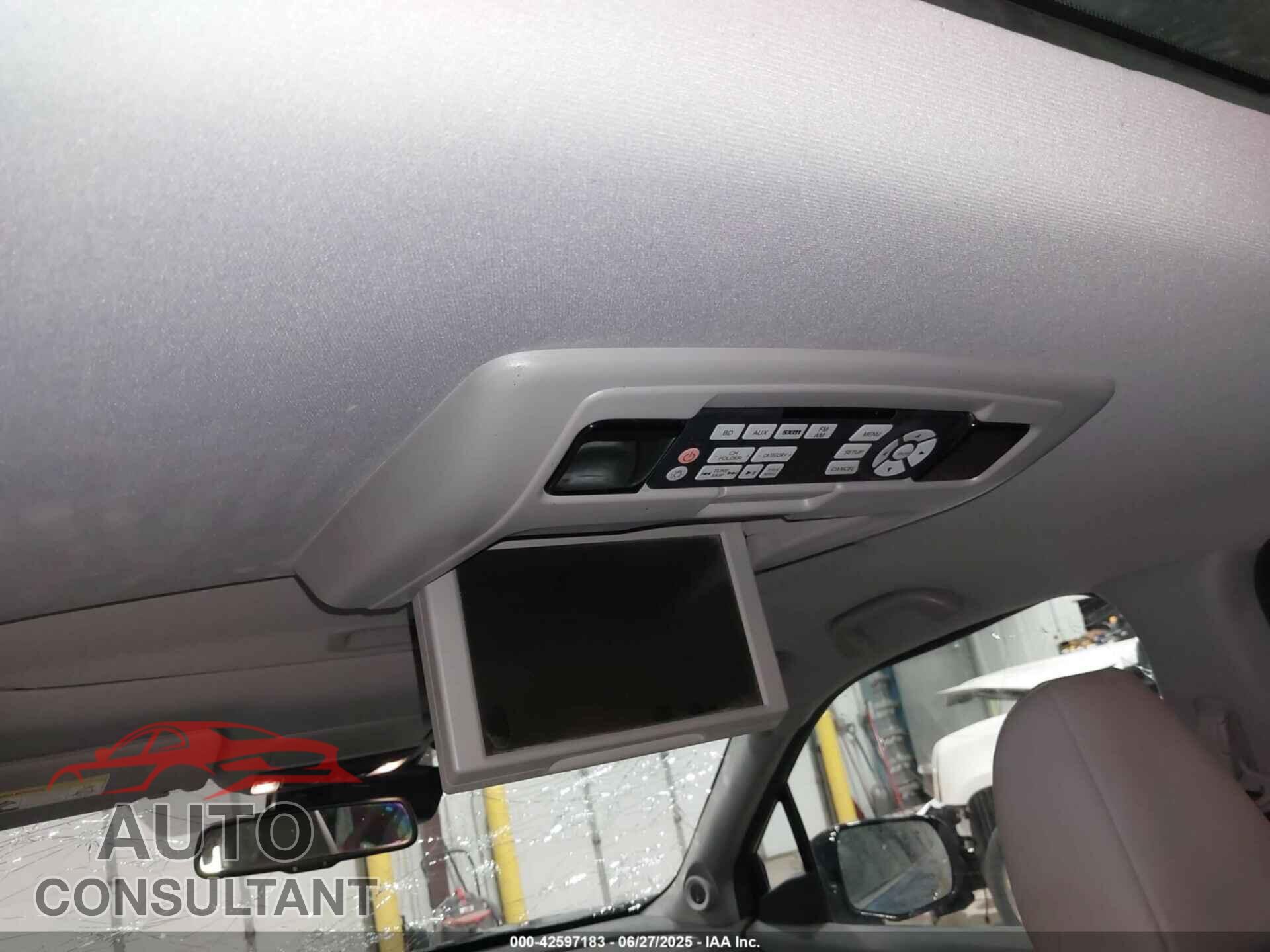 HONDA PILOT 2017 - 5FNYF6H09HB092148