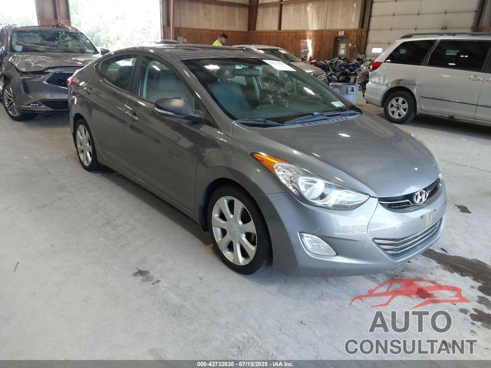 HYUNDAI ELANTRA 2013 - 5NPDH4AE1DH180755