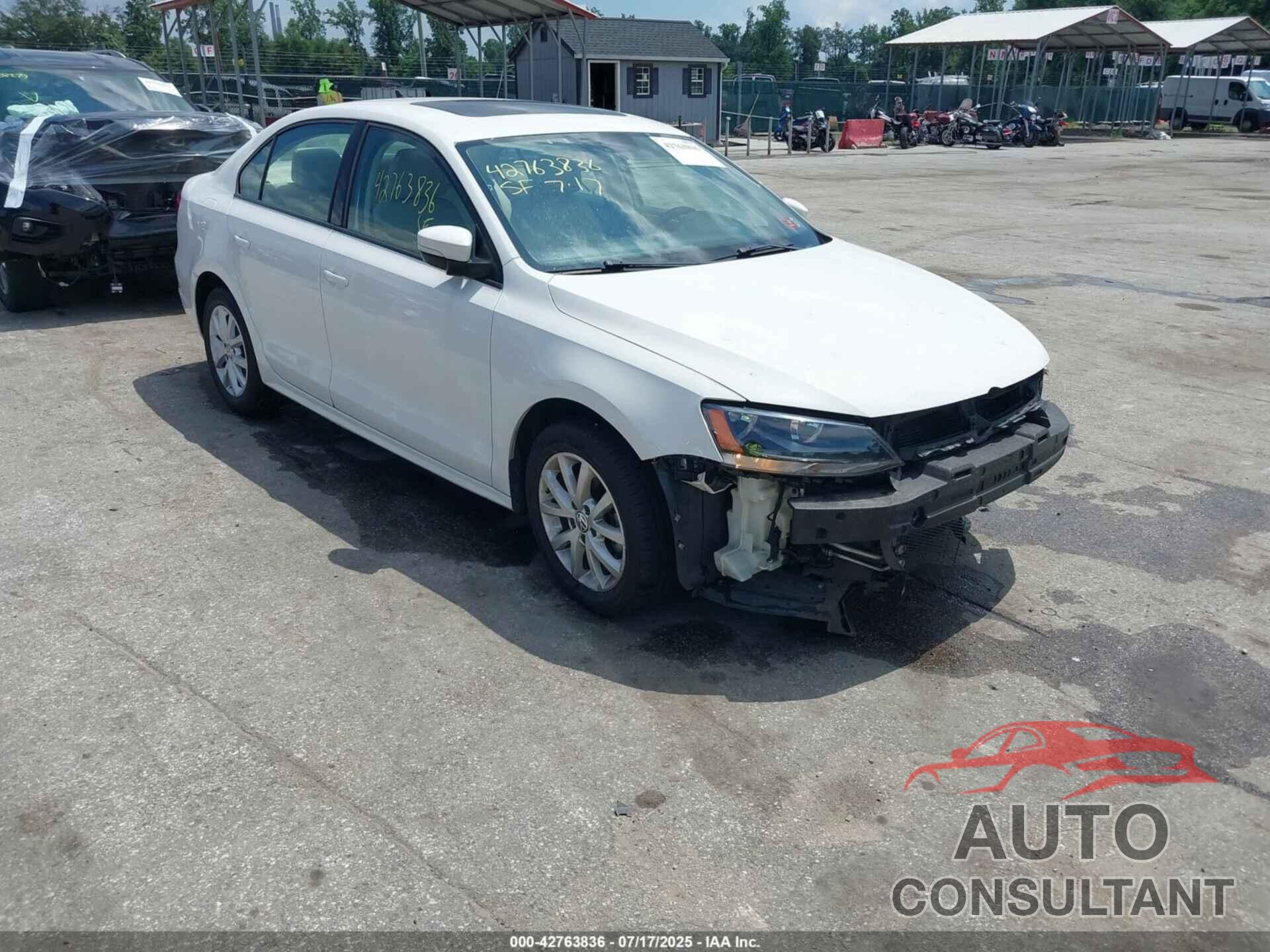 VOLKSWAGEN JETTA 2011 - 3VWDX7AJ9BM335056