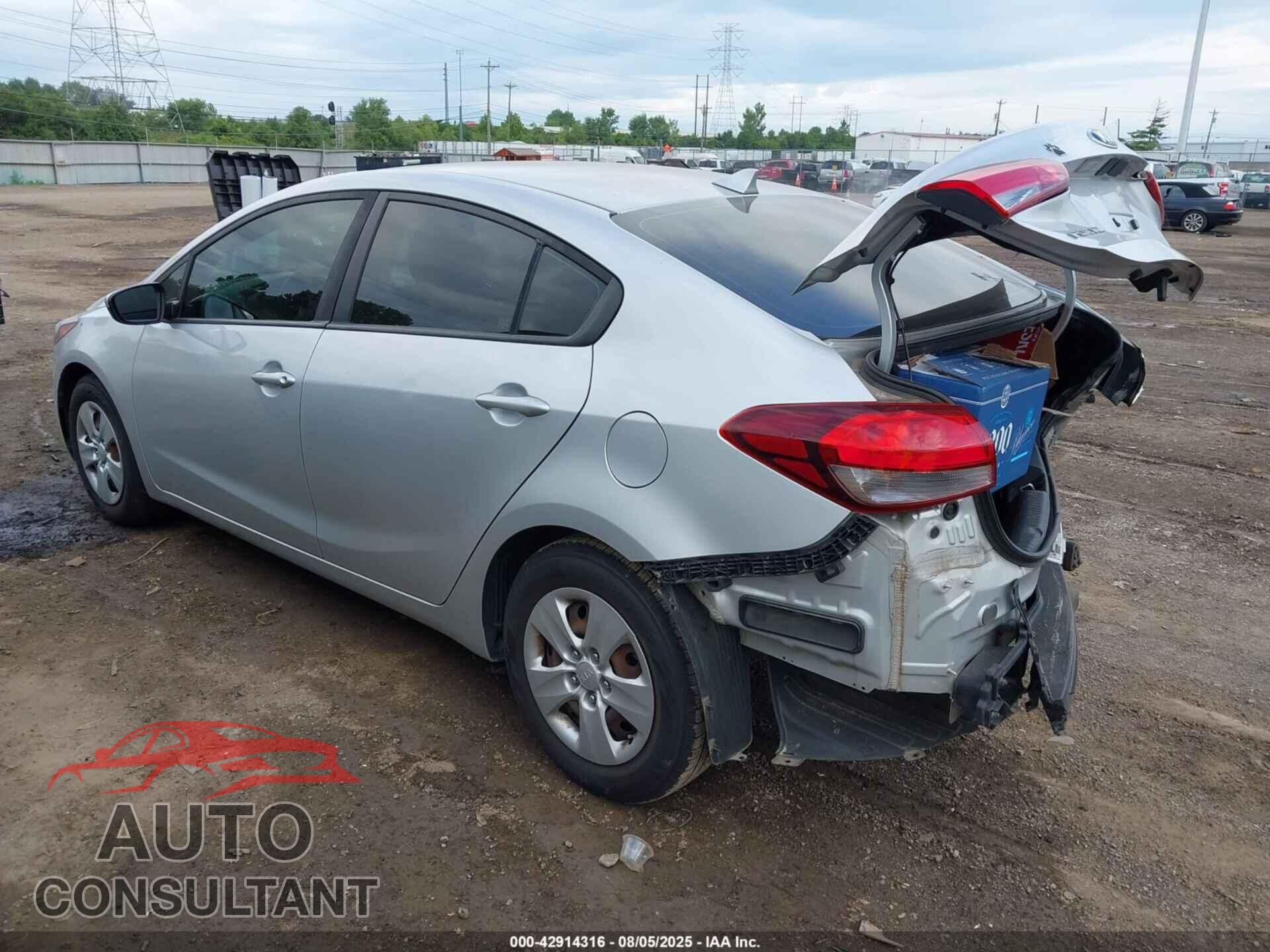 KIA FORTE 2017 - 3KPFK4A77HE160600
