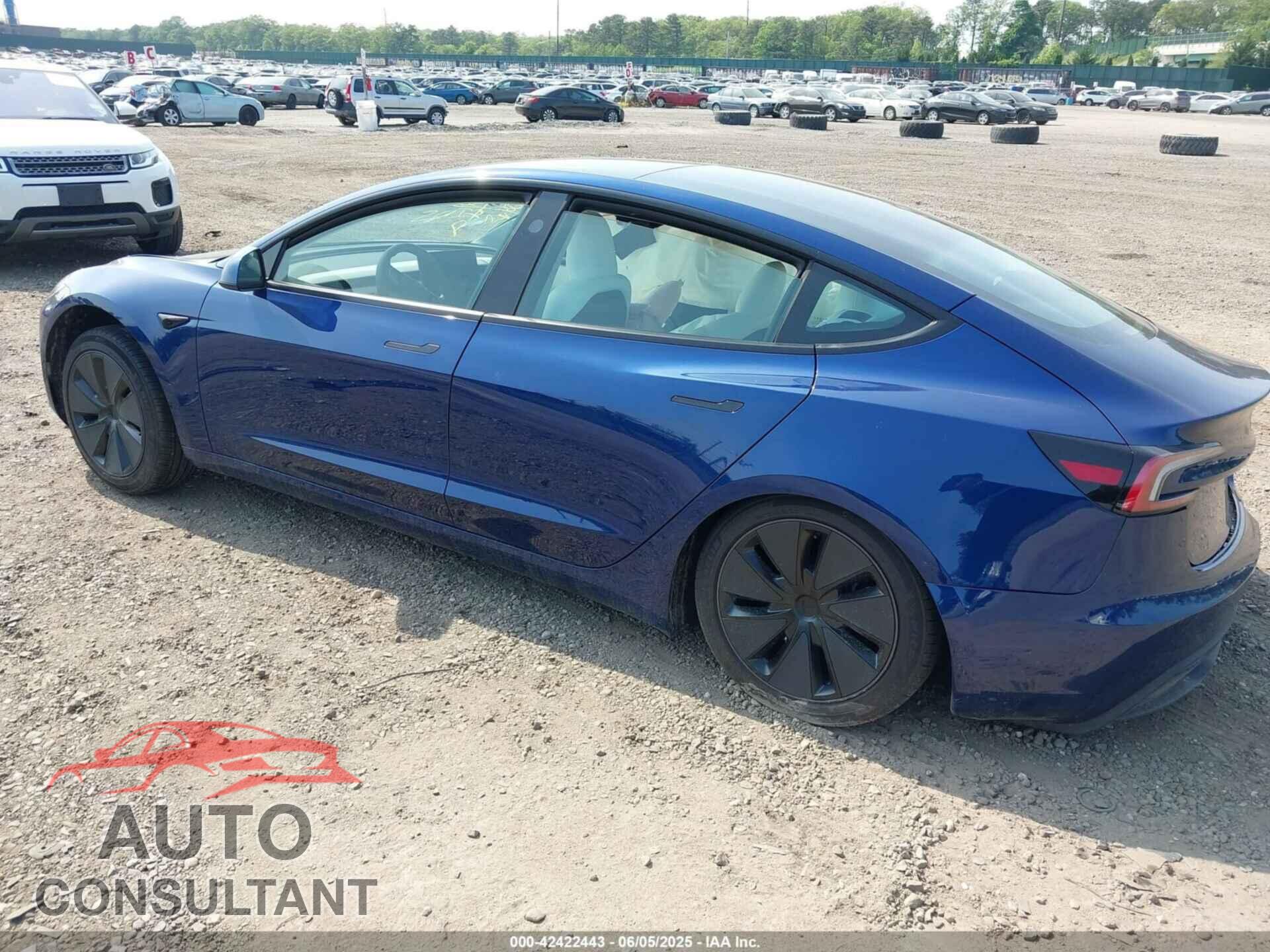 TESLA MODEL 3 2025 - 5YJ3E1EB6SF874419