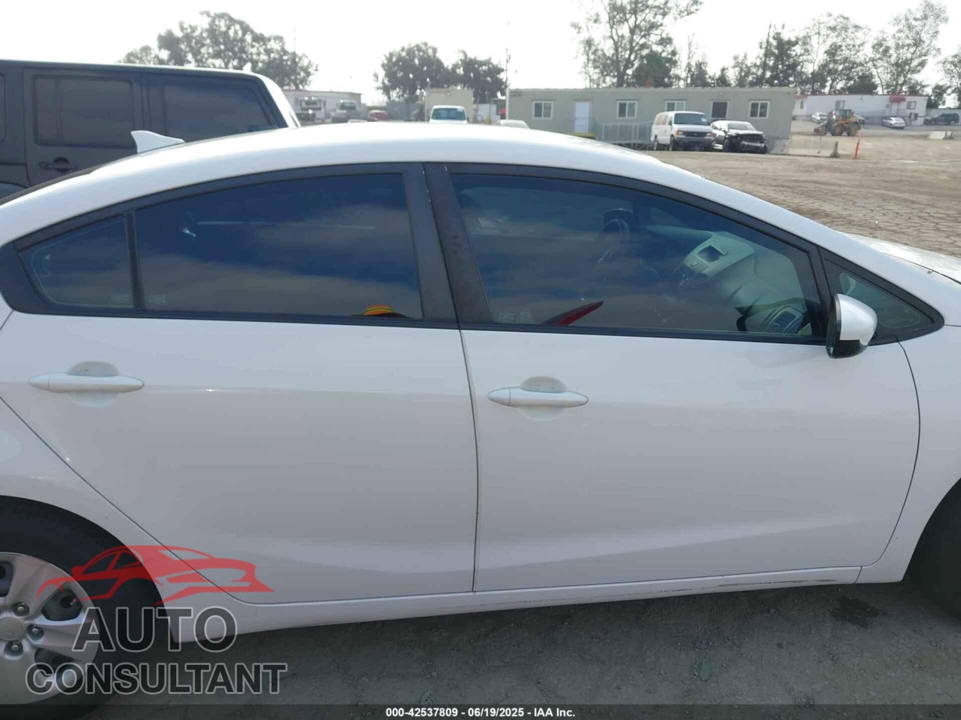 KIA FORTE 2017 - 3KPFK4A78HE112703