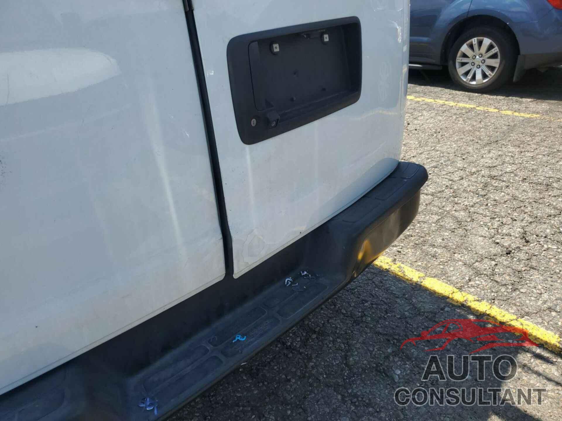 CHEVROLET EXPRESS G2500 2020 - 1GCWGAFP6L1186058