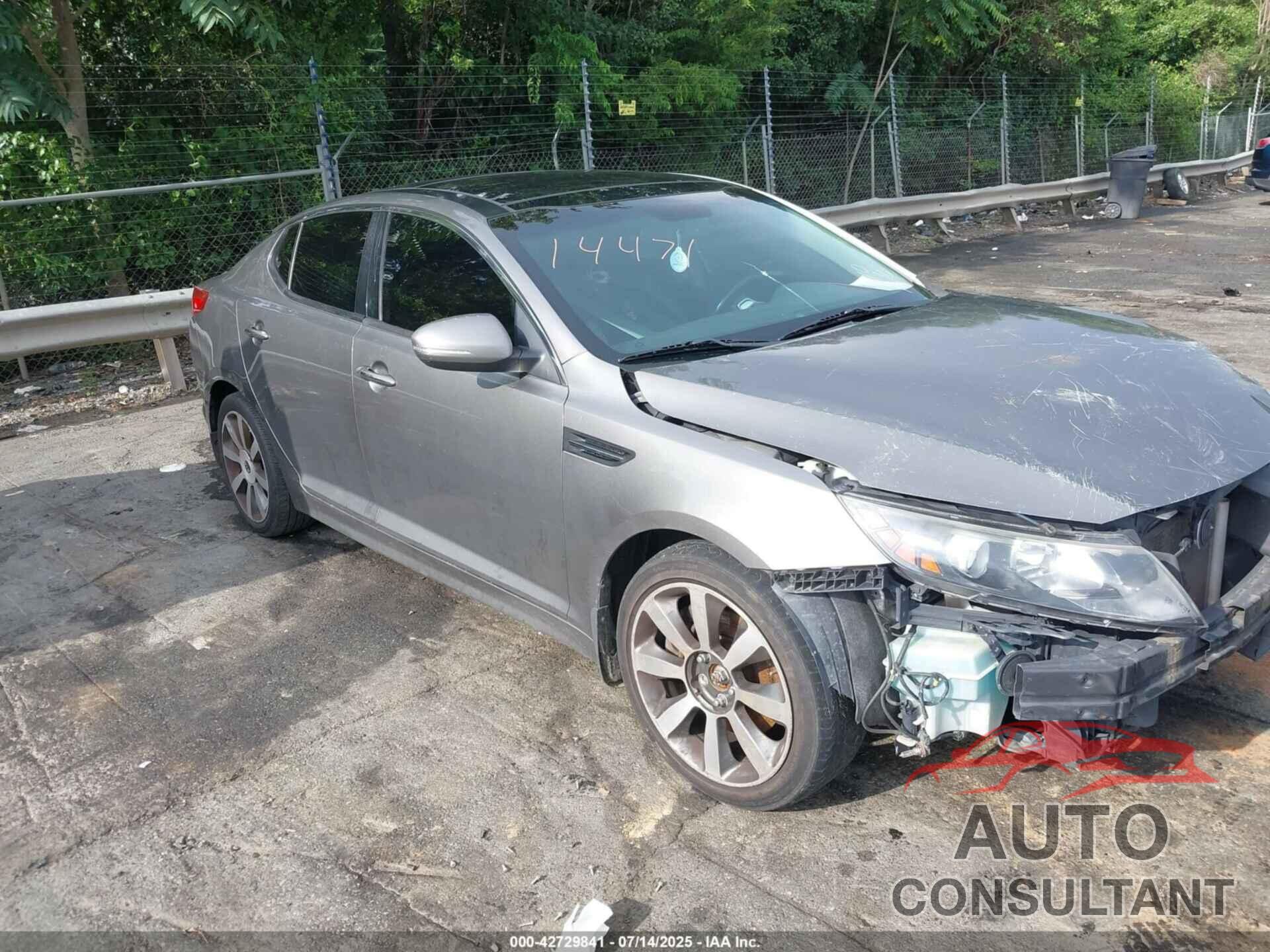 KIA OPTIMA 2012 - 5XXGR4A67CG045891