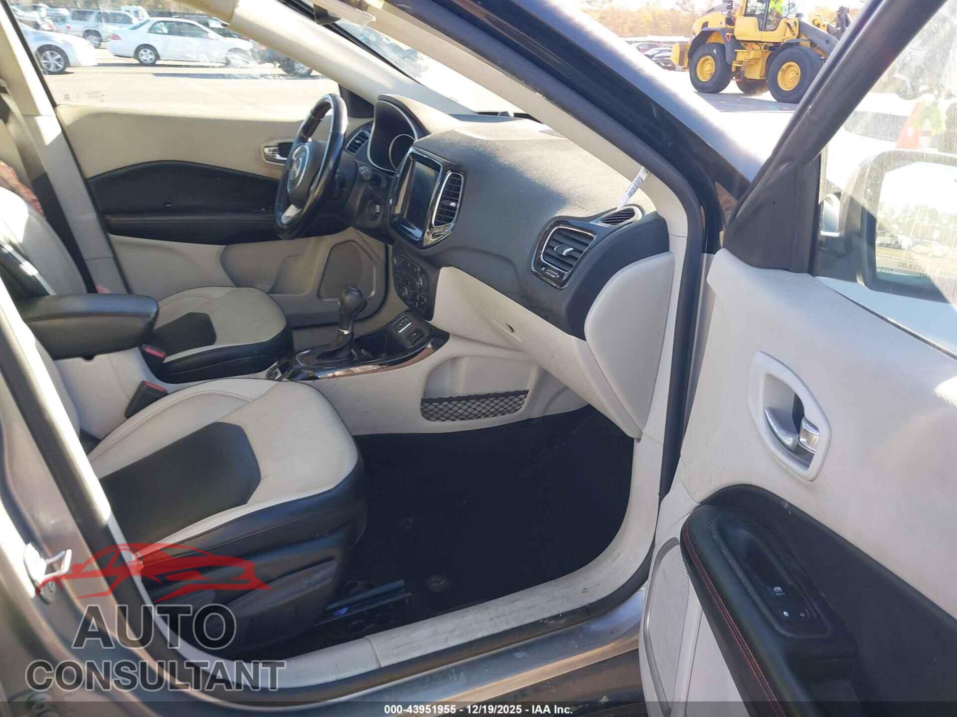 JEEP COMPASS 2020 - 3C4NJCCB2LT211287