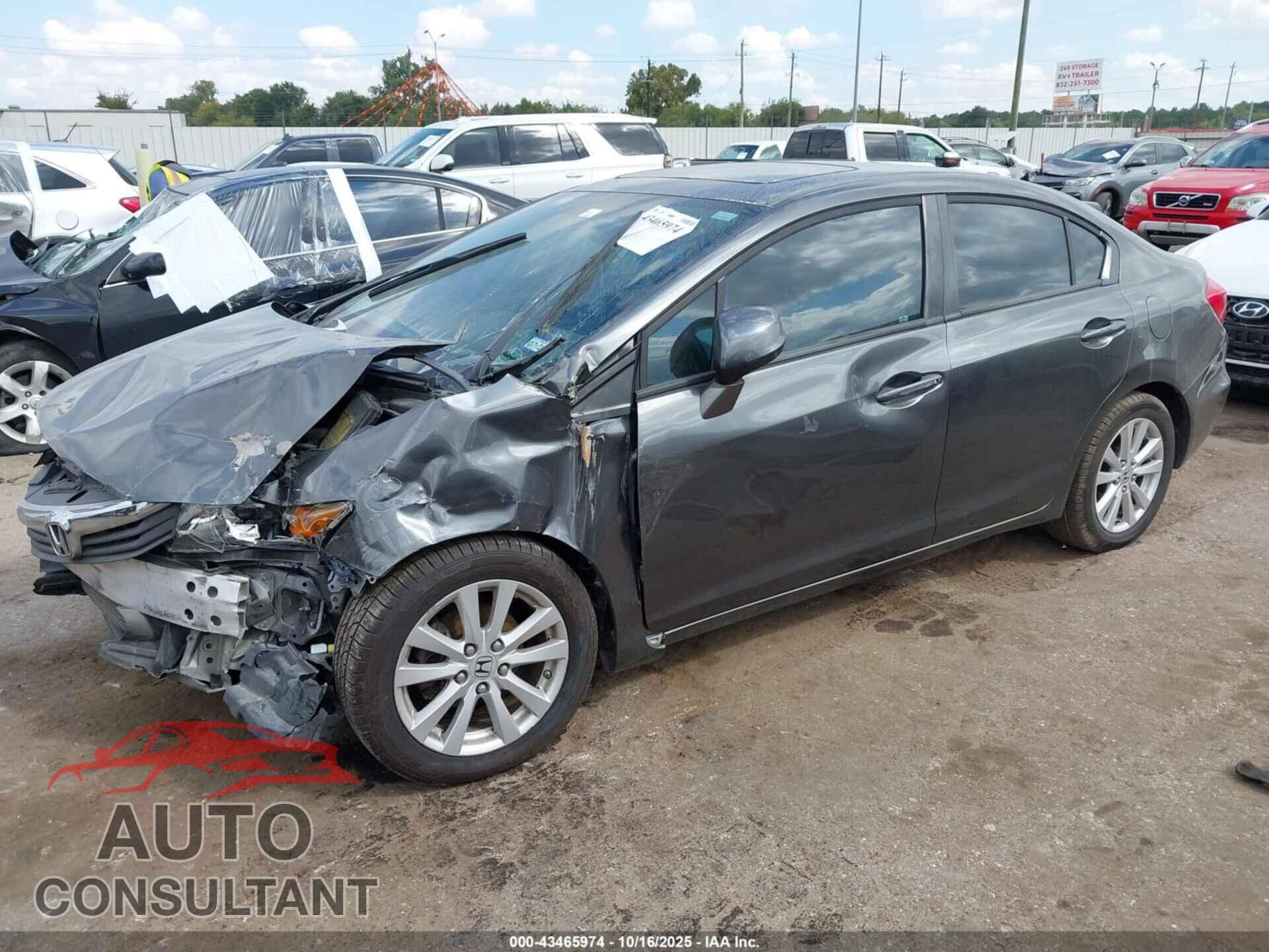 HONDA CIVIC 2012 - 2HGFB2F81CH301116