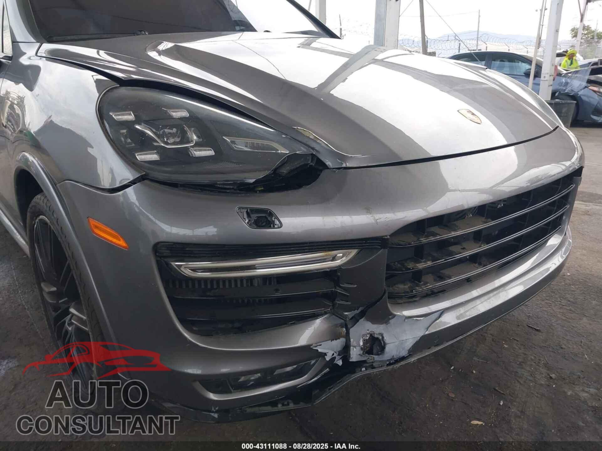 PORSCHE CAYENNE 2018 - WP1AD2A2XJLA80121