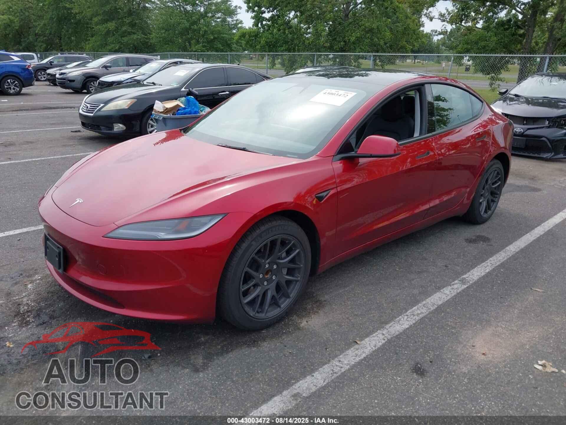 TESLA MODEL 3 2024 - 5YJ3E1EAXRF842235